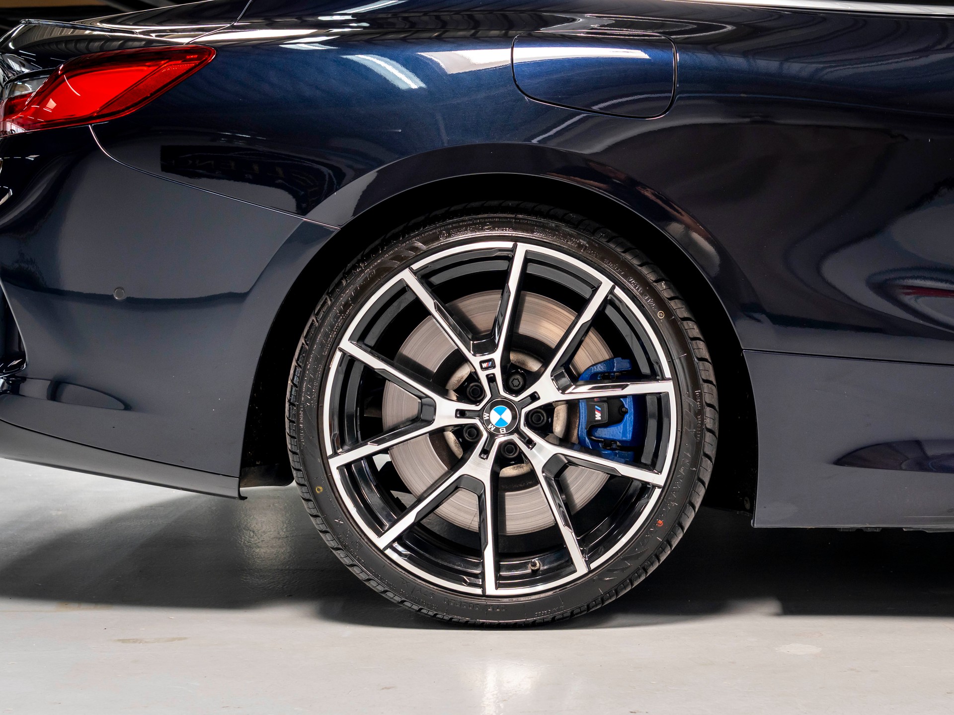 BMW M850i xDrive Steptronic-image-9