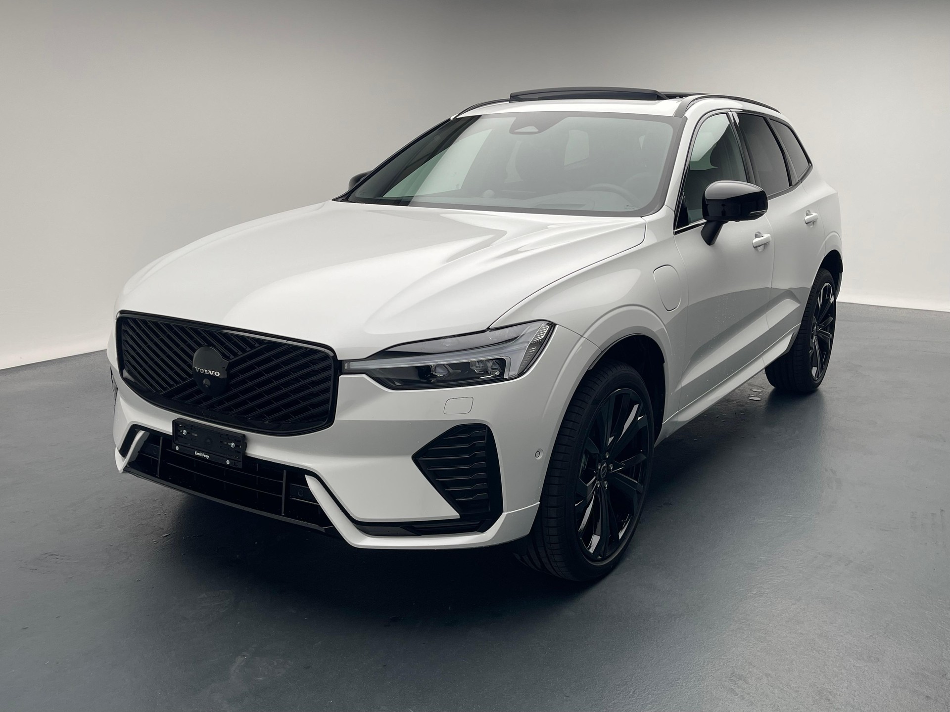 VOLVO XC60 2.0 T6 TE Black Edition eAWD