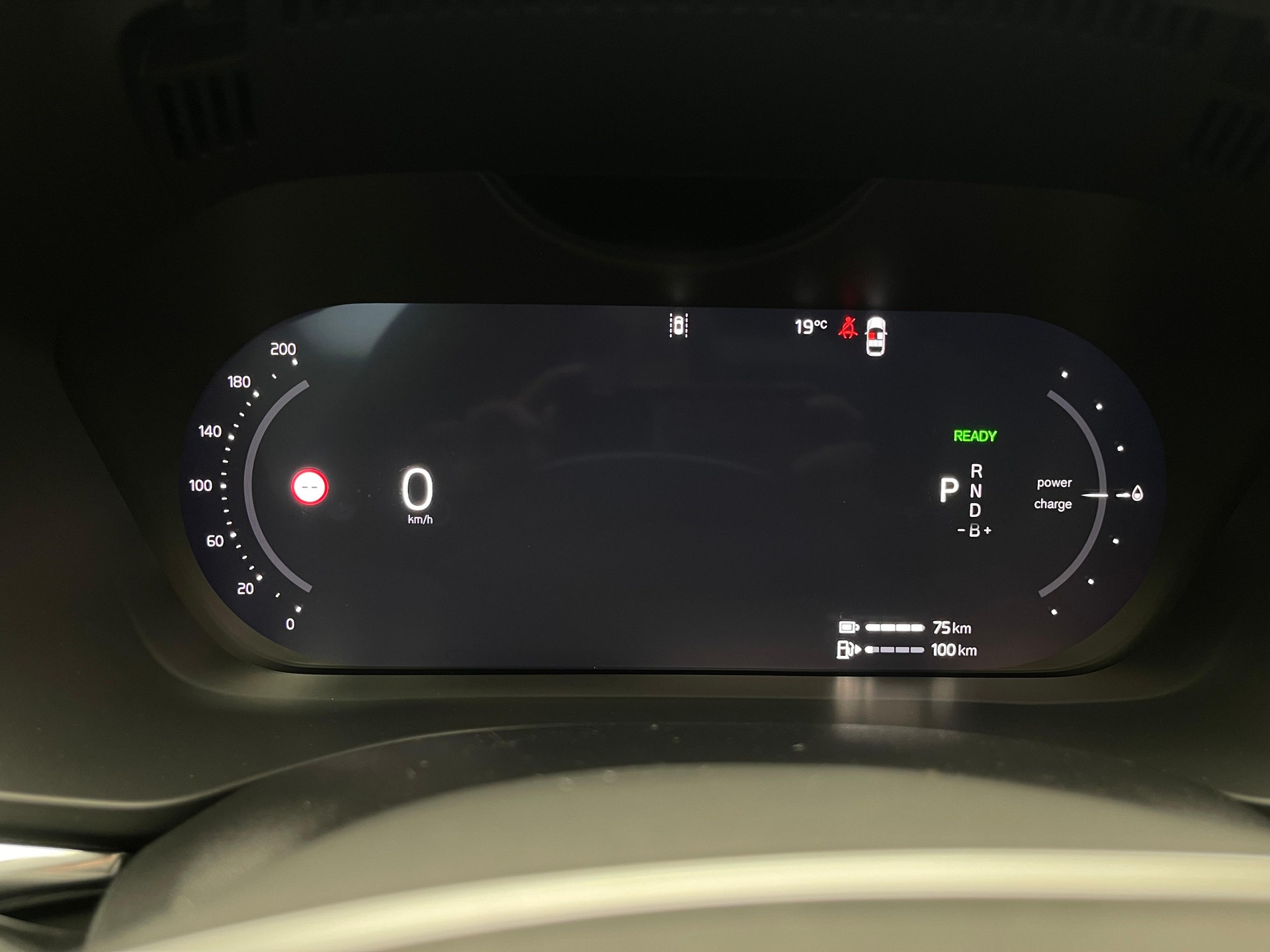 VOLVO XC60 2.0 T6 TE Black Edition eAWD-image-22