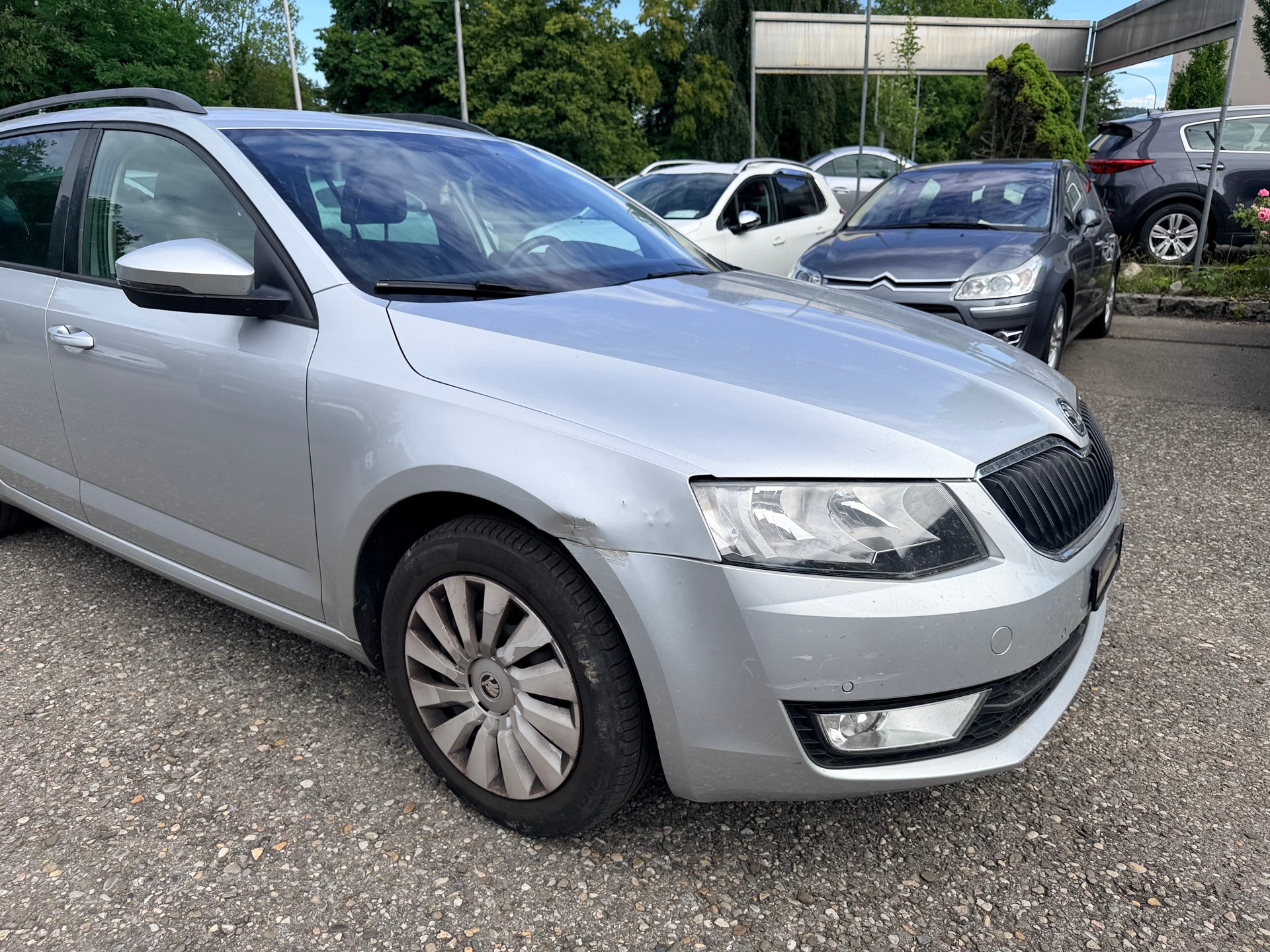 SKODA Octavia Combi 1.6 TDI Ambition DSG-image-10