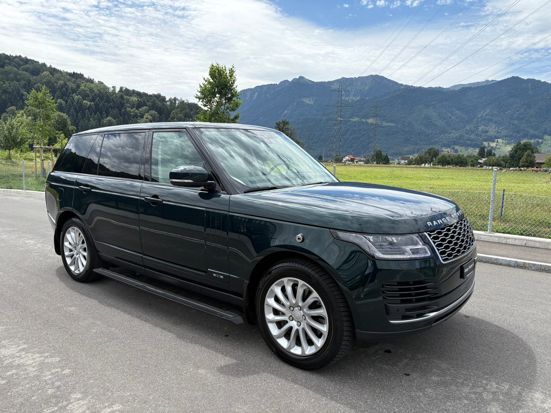 LAND ROVER Range Rover LWB 2.0 Si4 PHEV Vogue Automatic-image-1