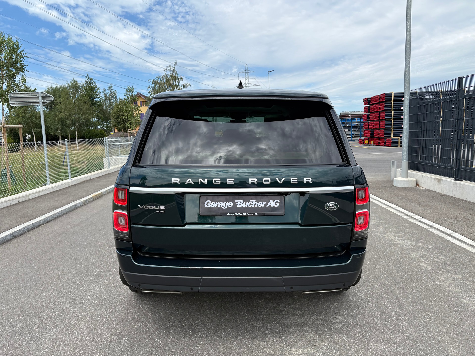 LAND ROVER Range Rover LWB 2.0 Si4 PHEV Vogue Automatic-image-4