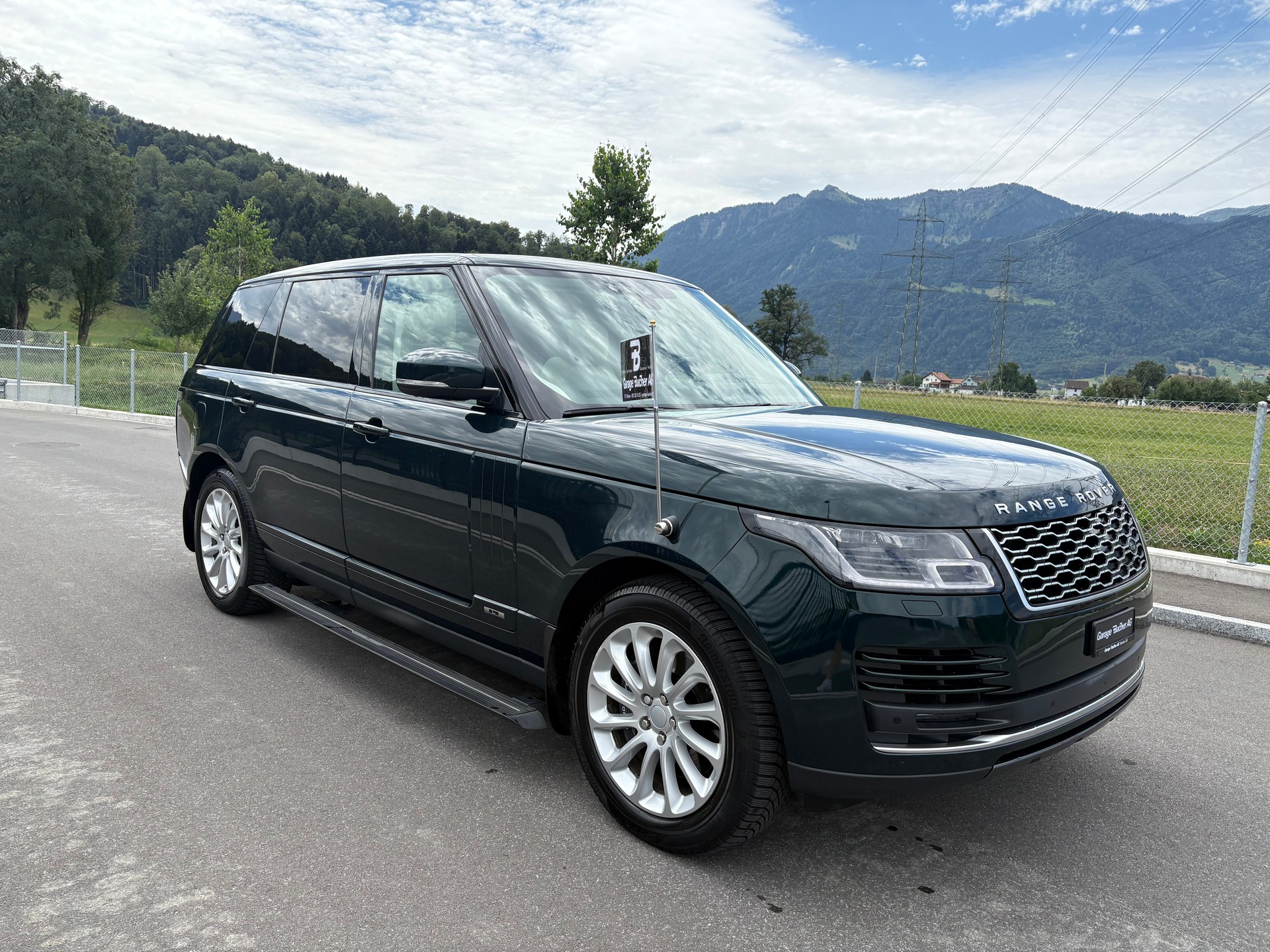 LAND ROVER Range Rover LWB 2.0 Si4 PHEV Vogue Automatic-image-0