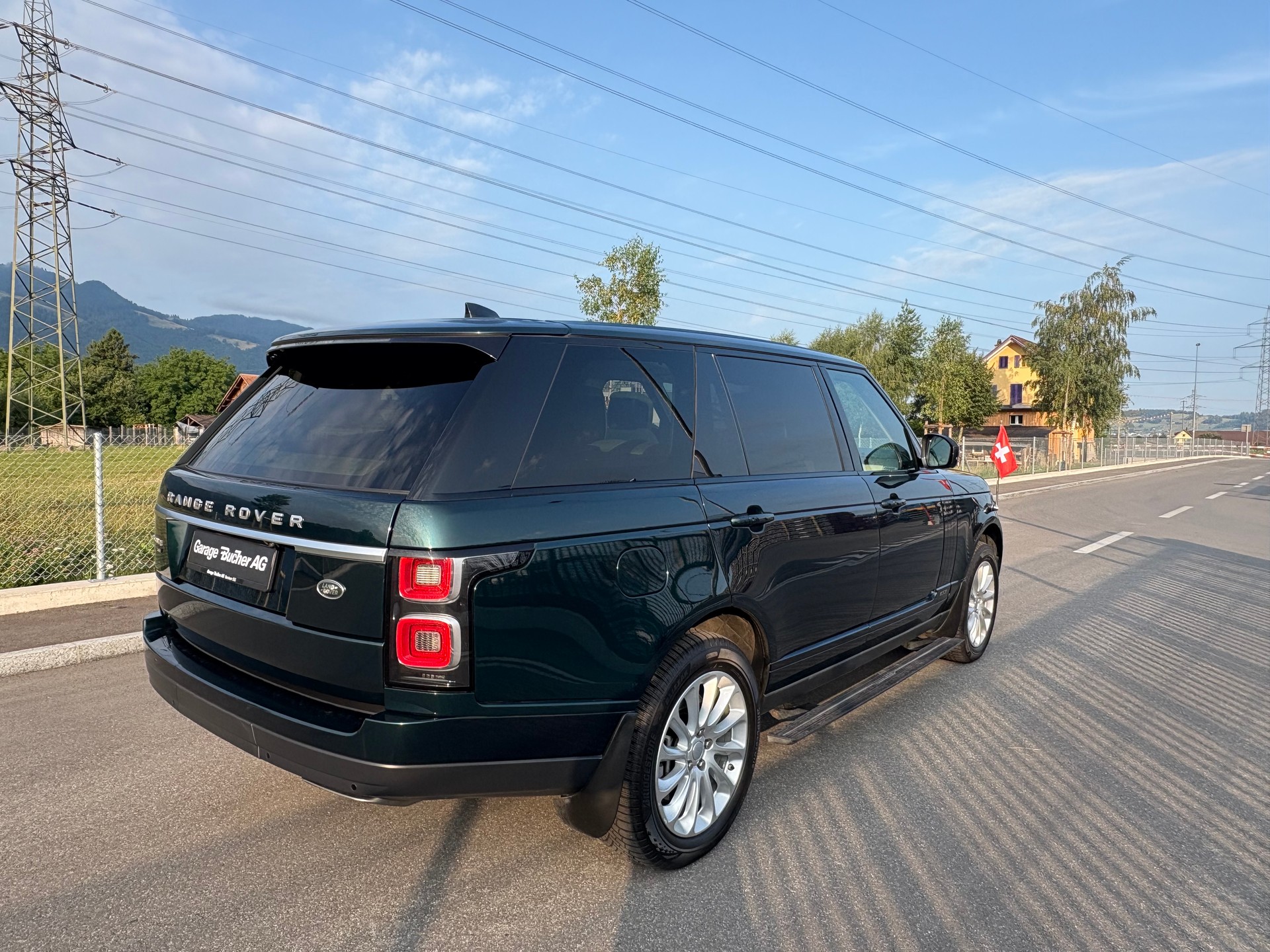 LAND ROVER Range Rover LWB 2.0 Si4 PHEV Vogue Automatic-showroom-element-2
