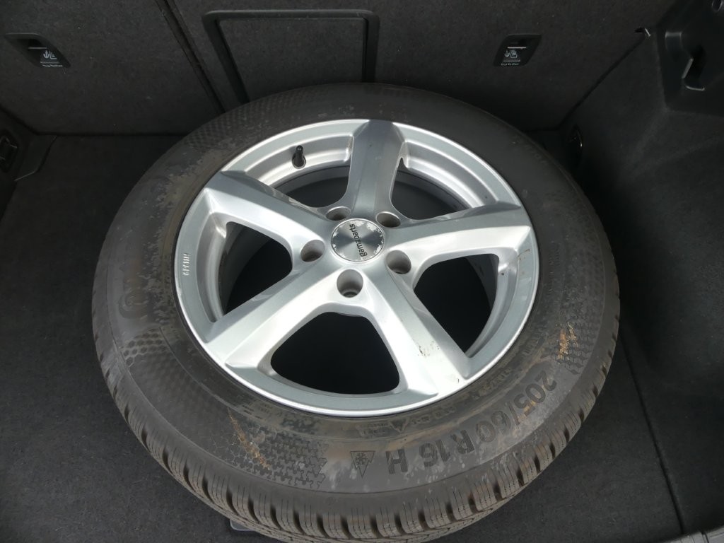 VW T-Roc 2.0 TSI Sport DSG 4Motion-image-13