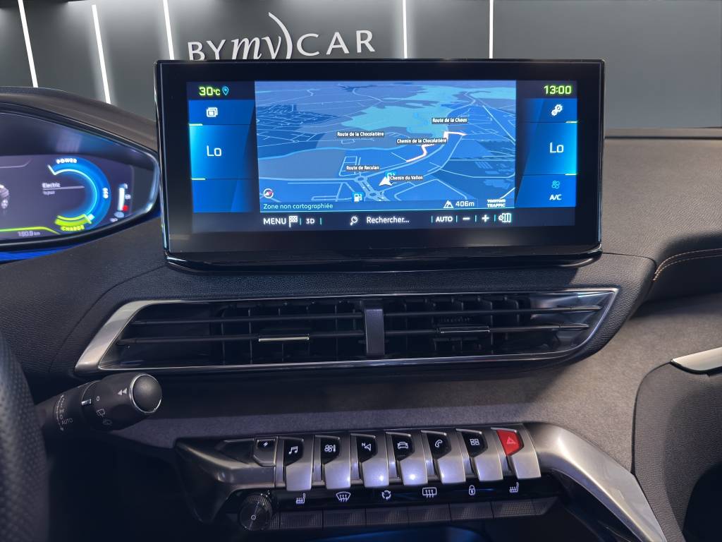 PEUGEOT 3008 300e Hybrid4 GT EAT8-image-13