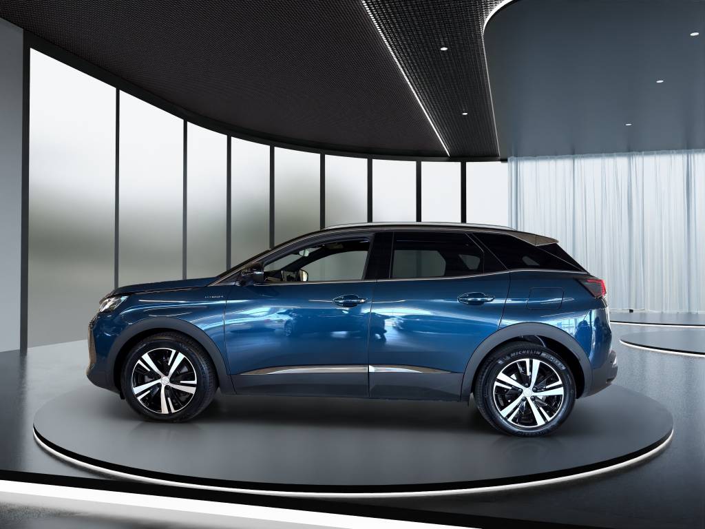 PEUGEOT 3008 300e Hybrid4 GT EAT8-image-2