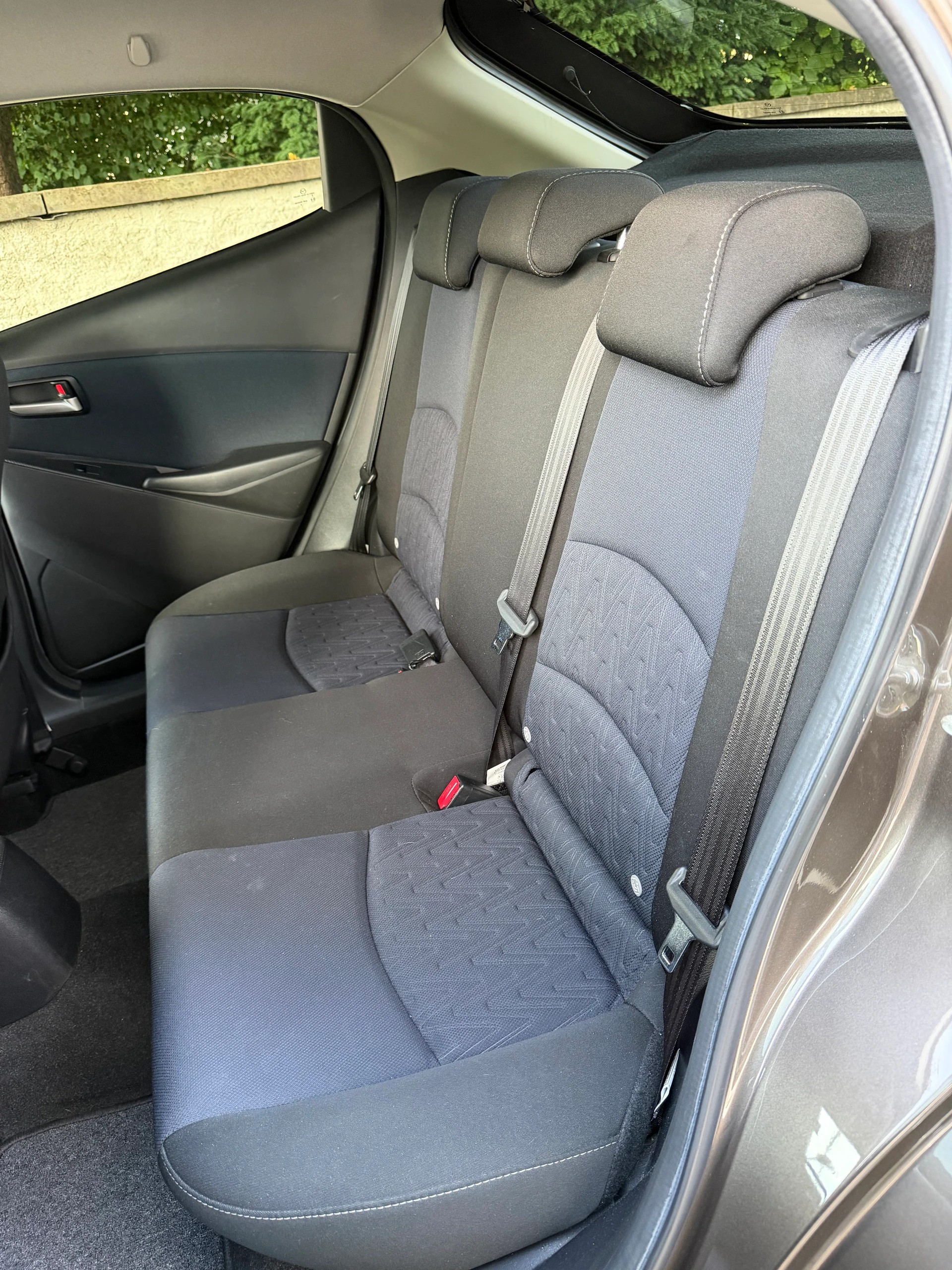 MAZDA 2 1.5i 16V Skyactiv-G Ambition Plus / Frisch ab MFK / Service gepflegt/ 36 Monate Garantie/ 8 Fach / Navi / LED / Klima-image-14