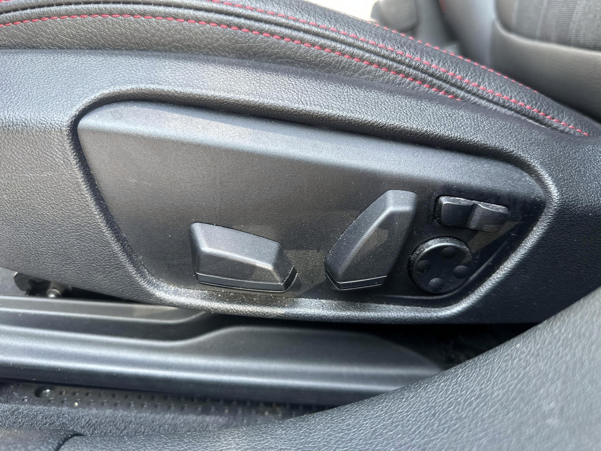 BMW 128ti-image-20