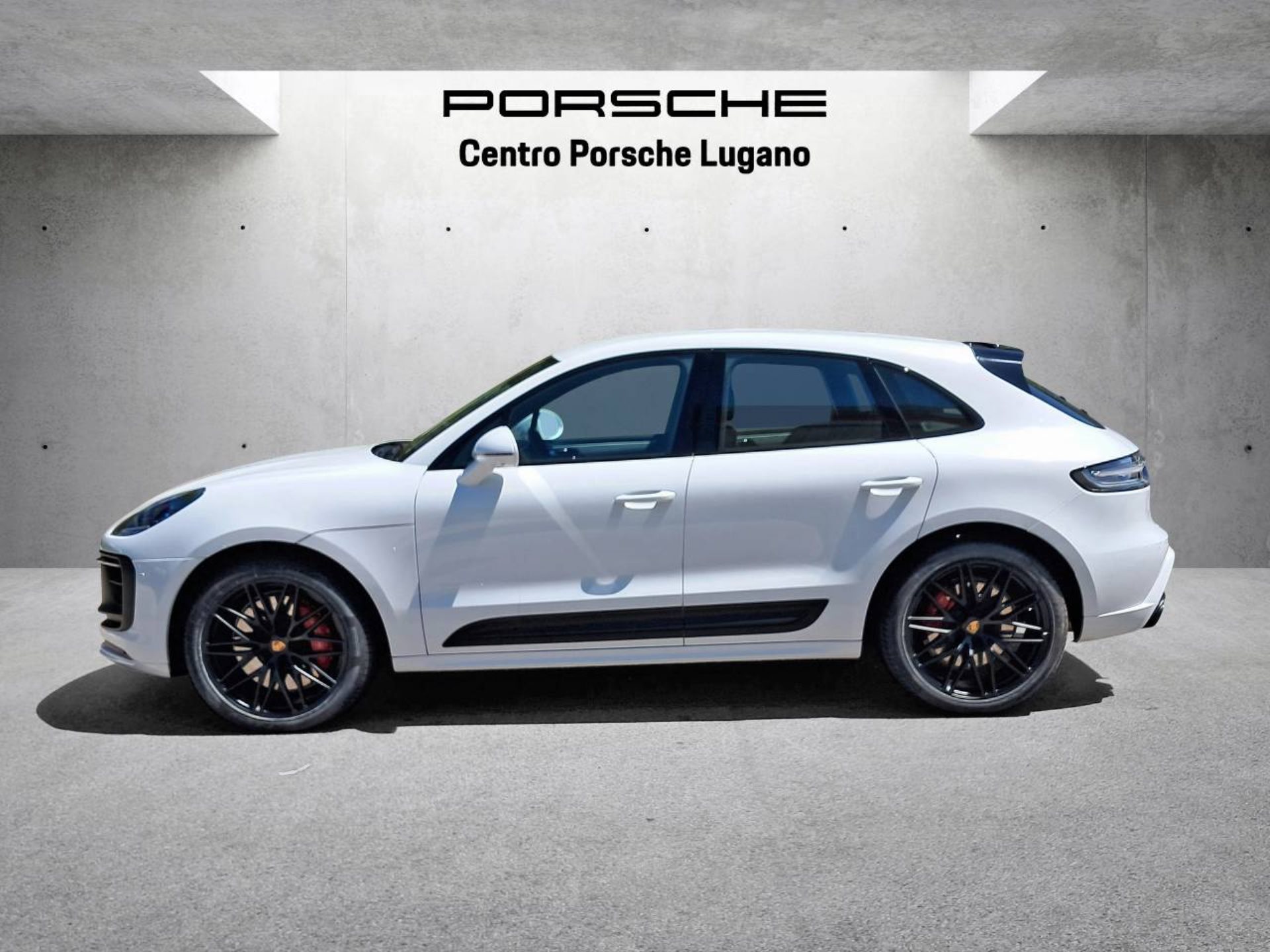 PORSCHE Macan GTS (MY24)-image-1