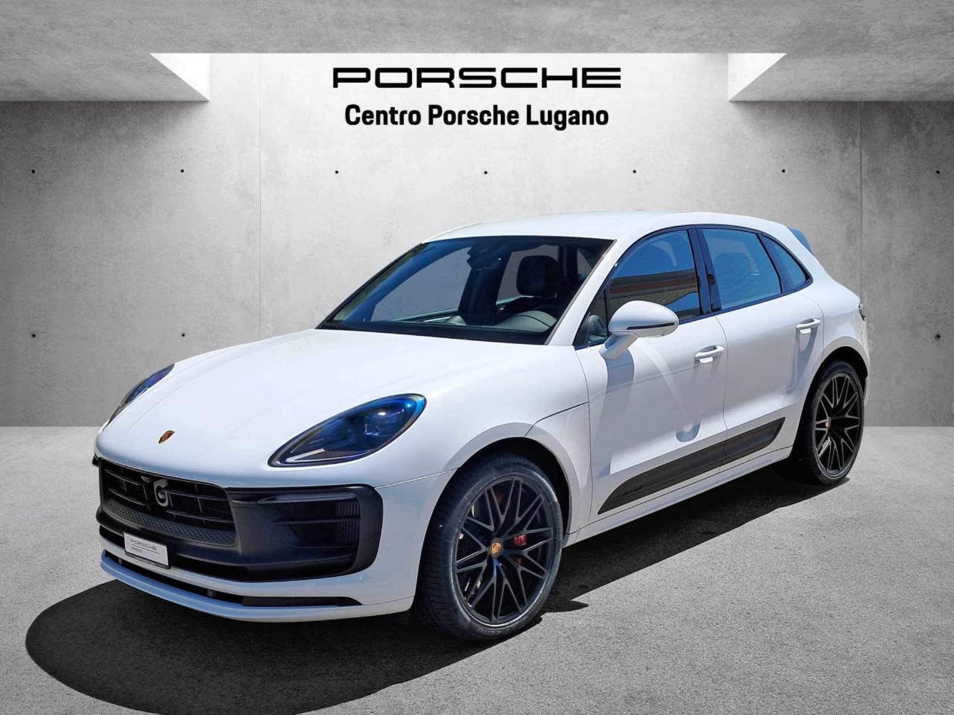PORSCHE Macan GTS (MY24)-image-8