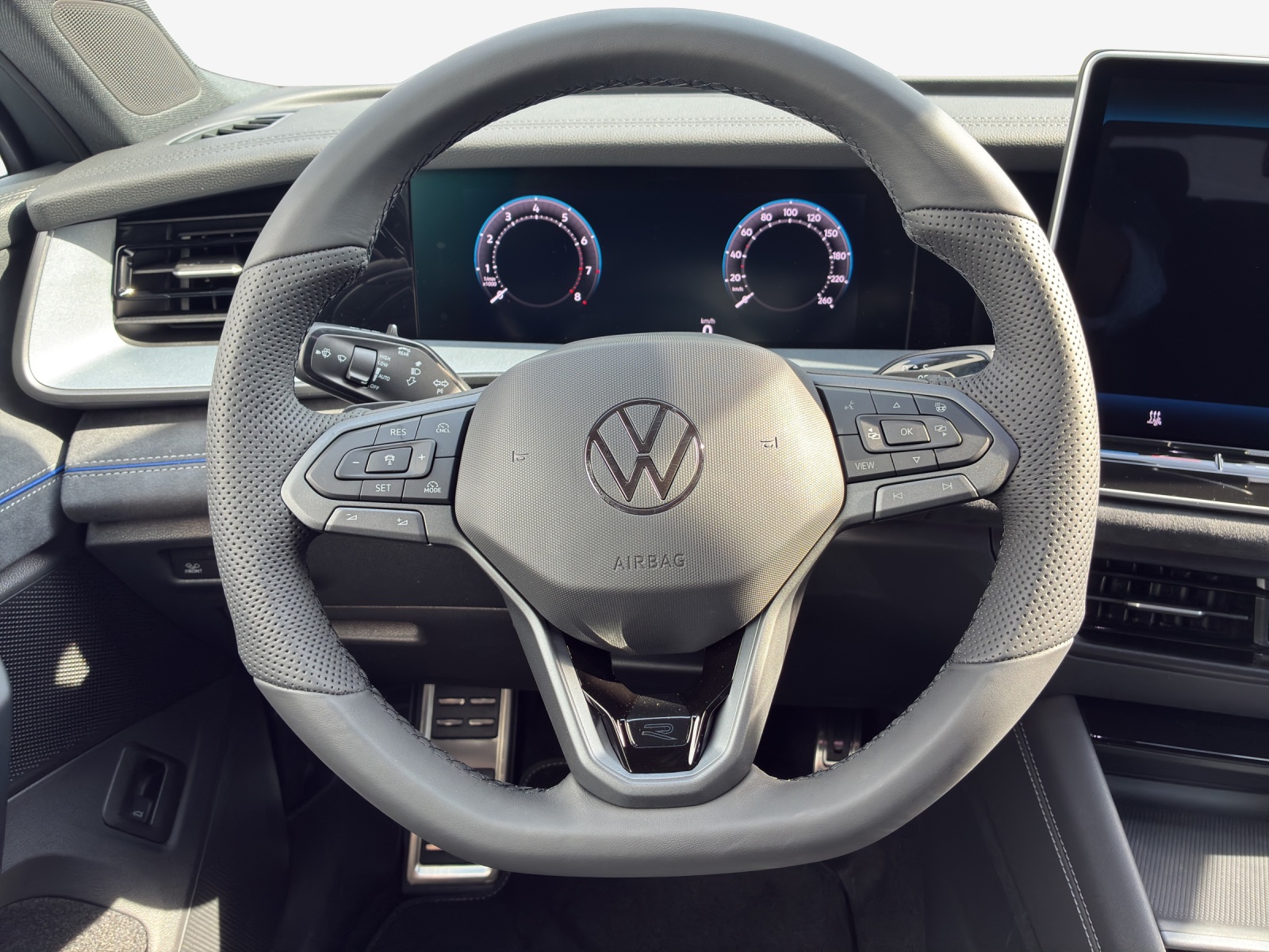 VW Tayron 2.0 TSI R-Line DSG 4Motion-image-9