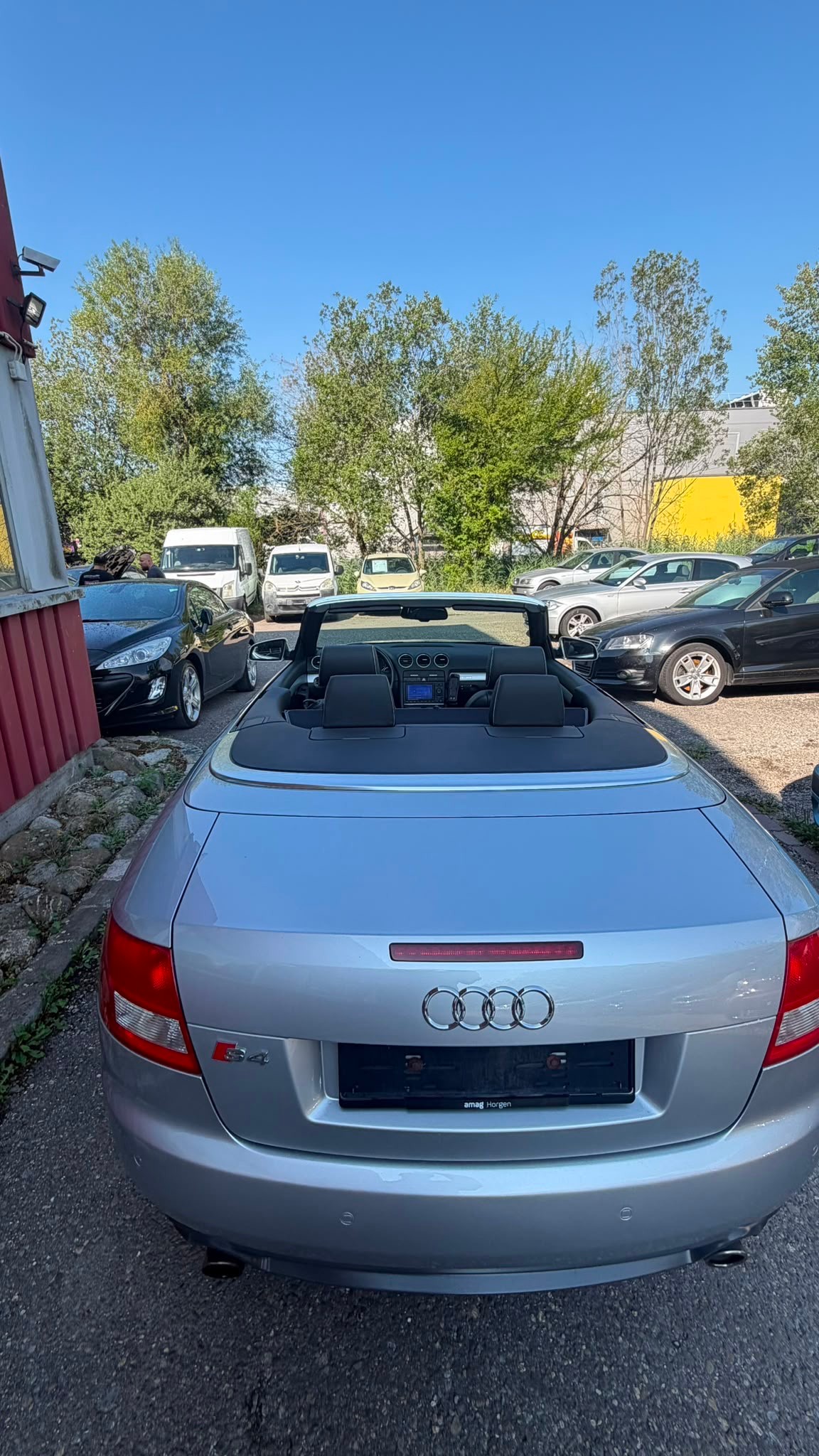 AUDI S4 Cabriolet 4.2 V8 quattro-image-5