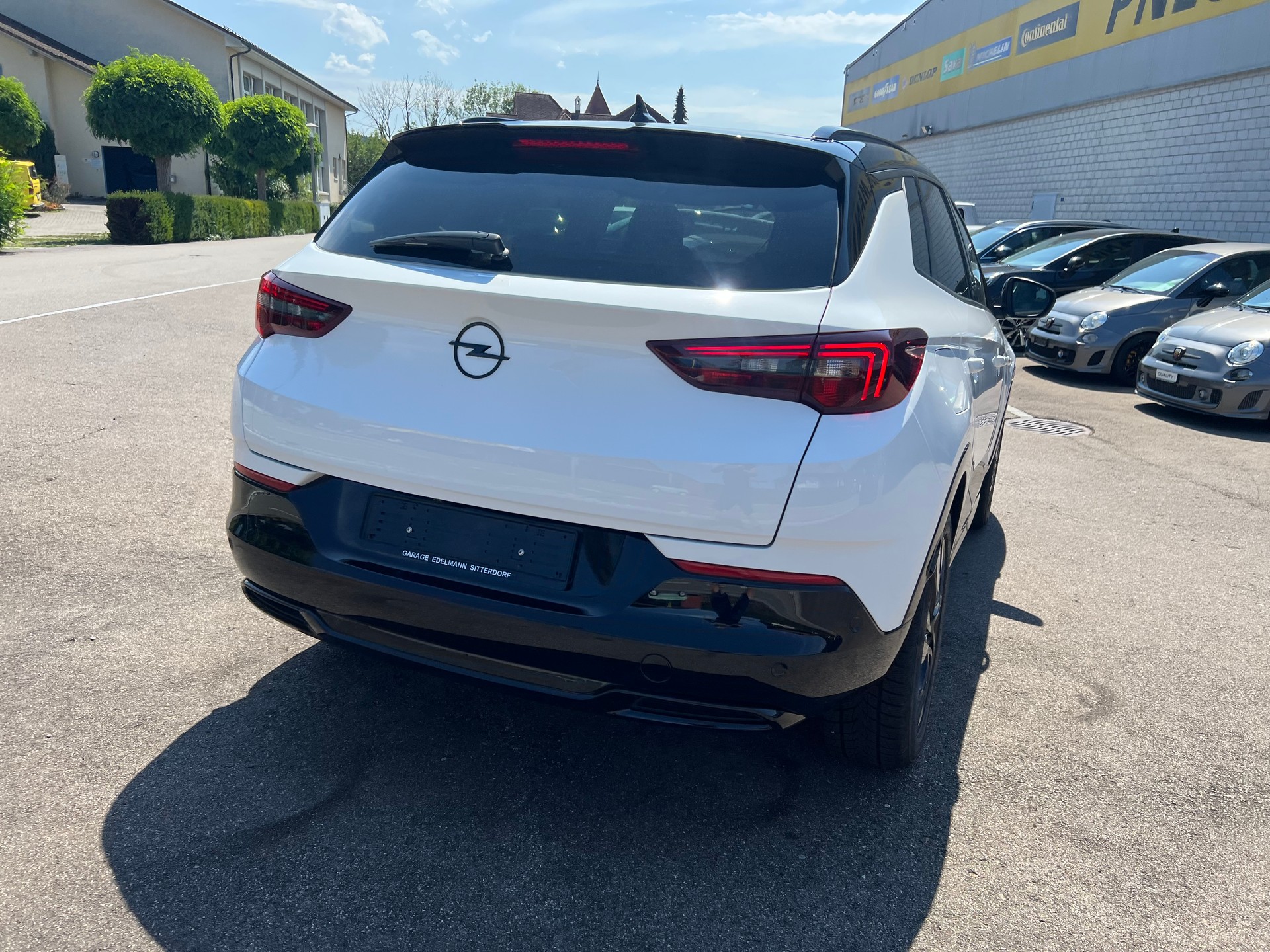 OPEL Grandland 1.6 Hybrid GS Line Automatik-image-12