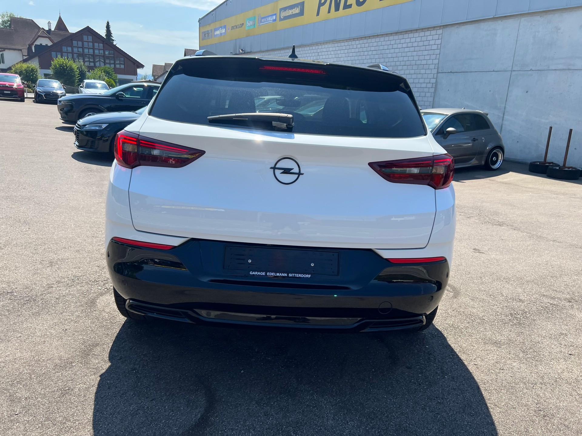OPEL Grandland 1.6 Hybrid GS Line Automatik-image-13