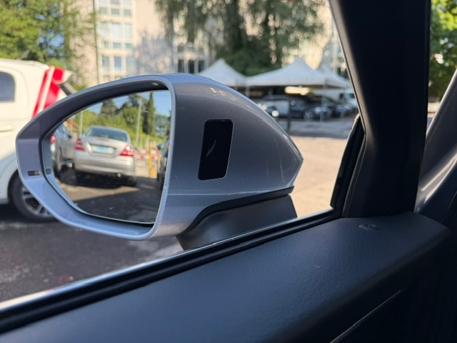 AUDI A6 allroad 45 TDI quattro tiptronic-image-12