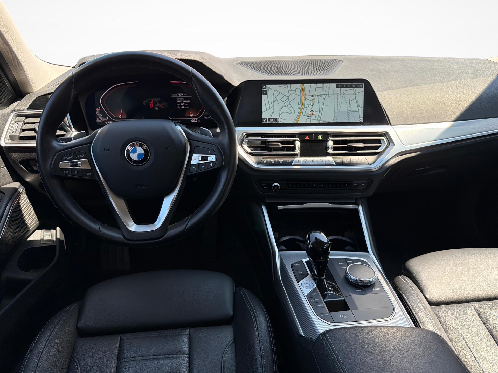 BMW 320d xDrive SAG-image-12
