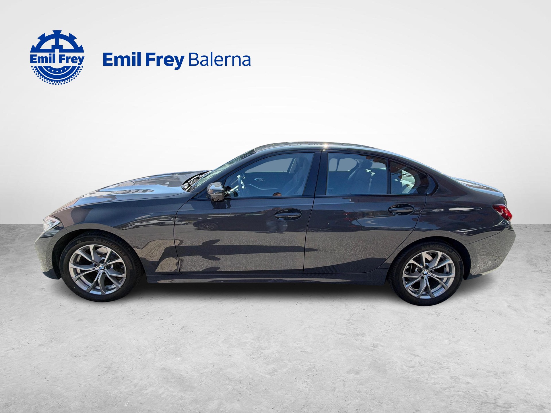 BMW 320d xDrive SAG-showroom-element-3