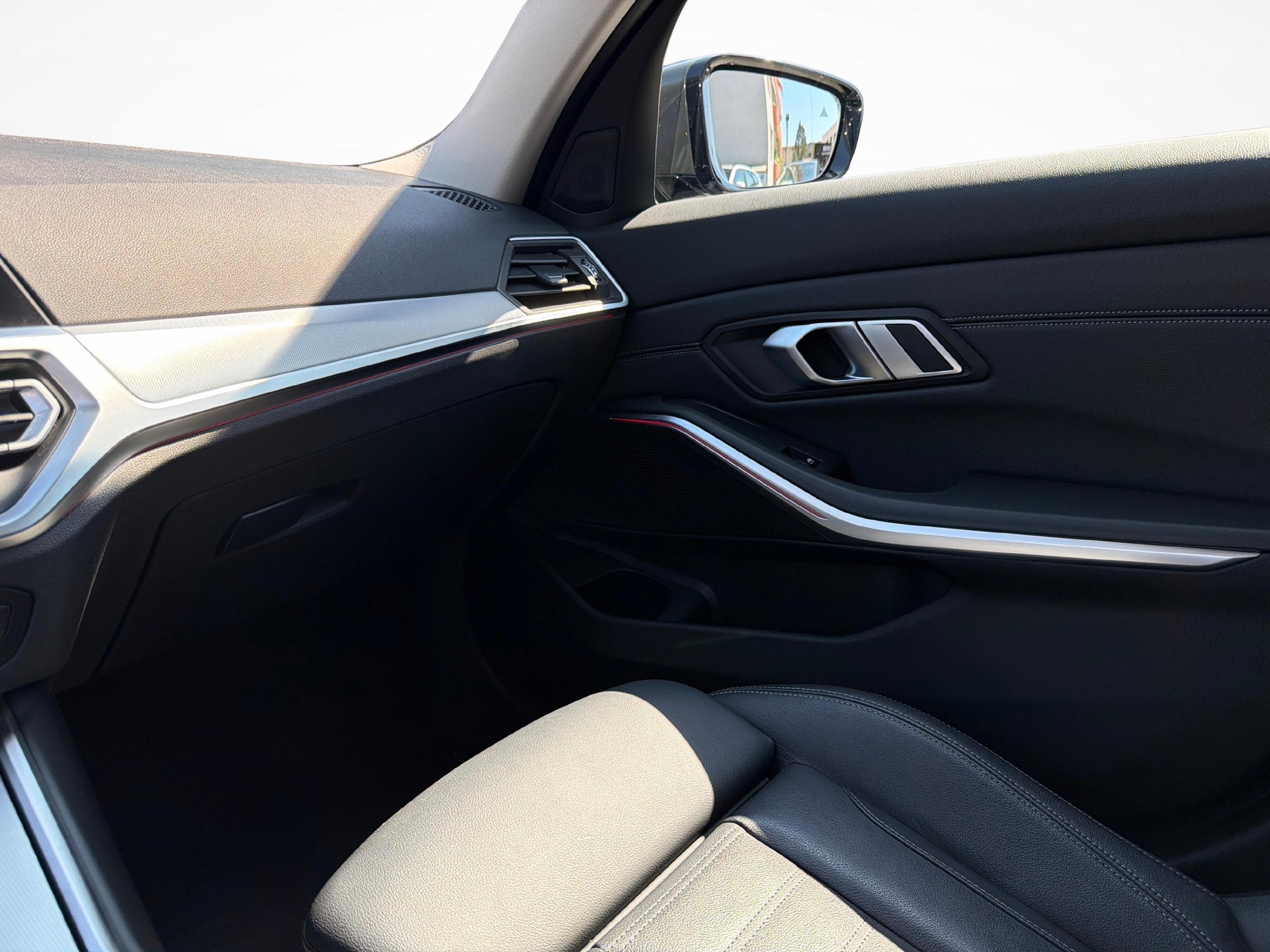BMW 320d xDrive SAG-image-19