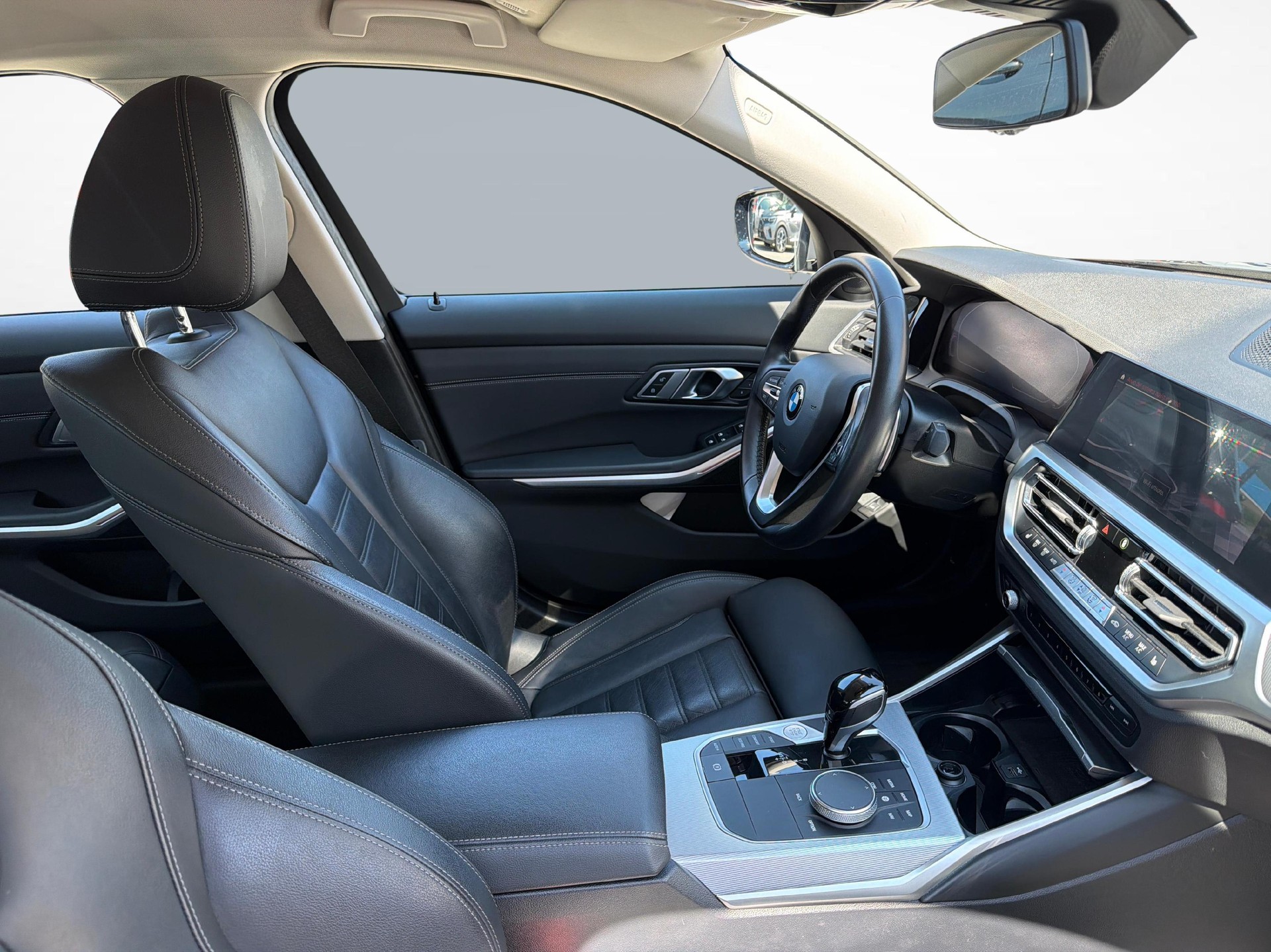 BMW 320d xDrive SAG-image-18