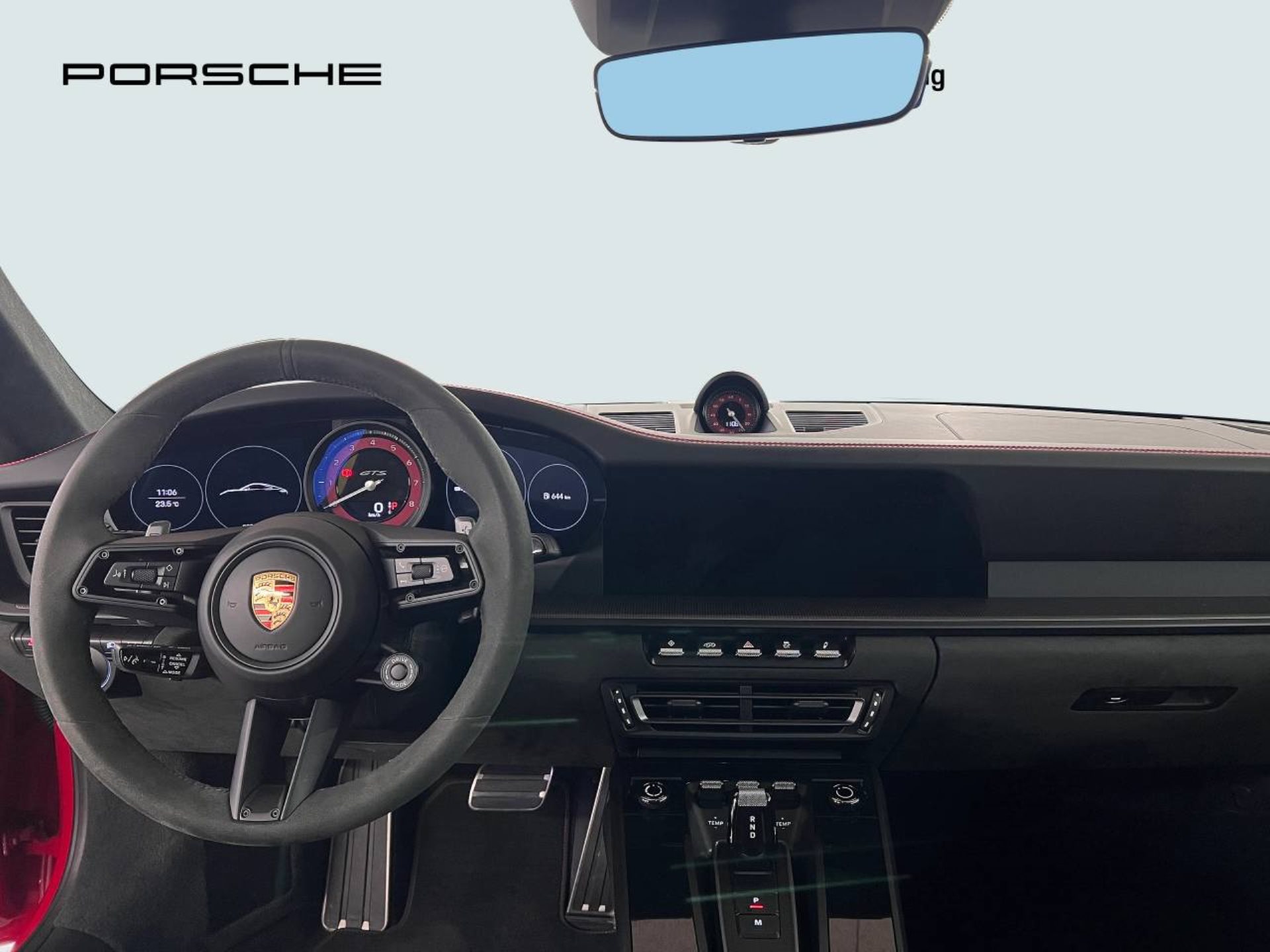 PORSCHE 911 Carrera 4 GTS-image-17