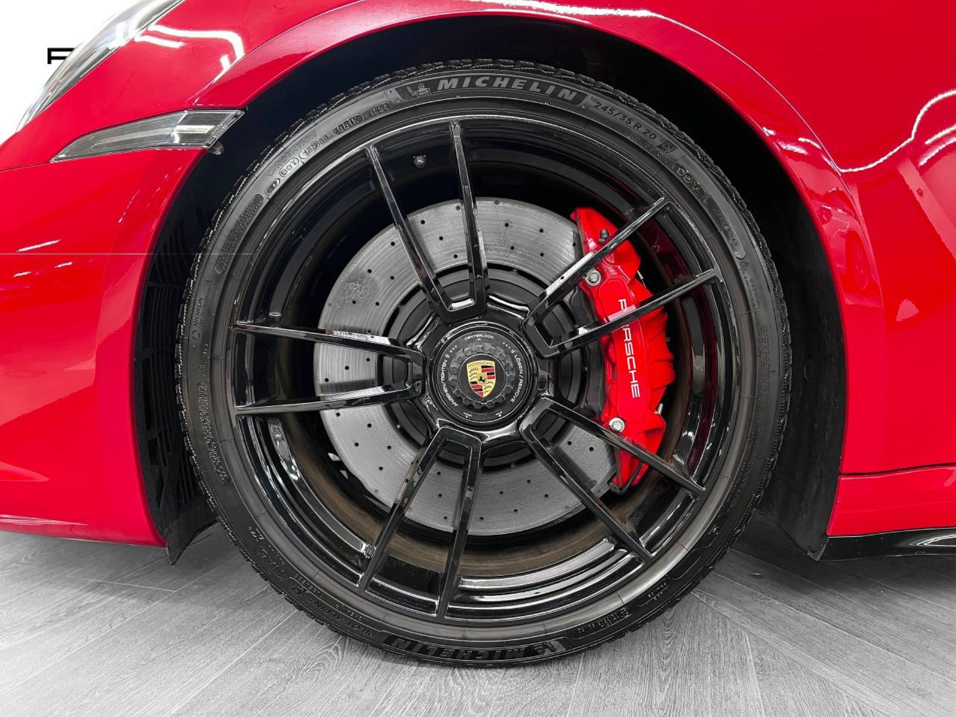 PORSCHE 911 Carrera 4 GTS-image-10