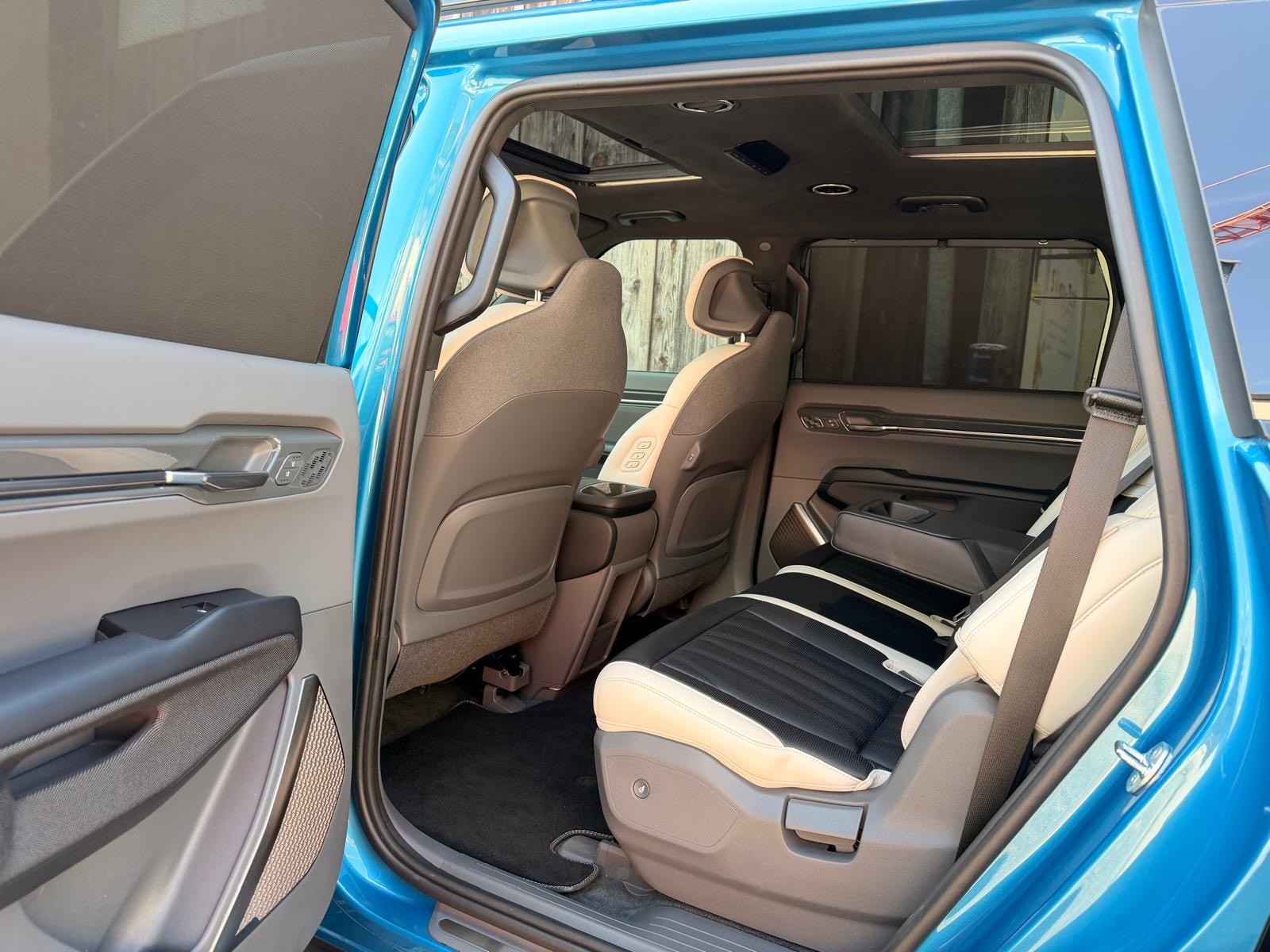 KIA EV9 99,8 kWh GT-Line 4x4-image-8