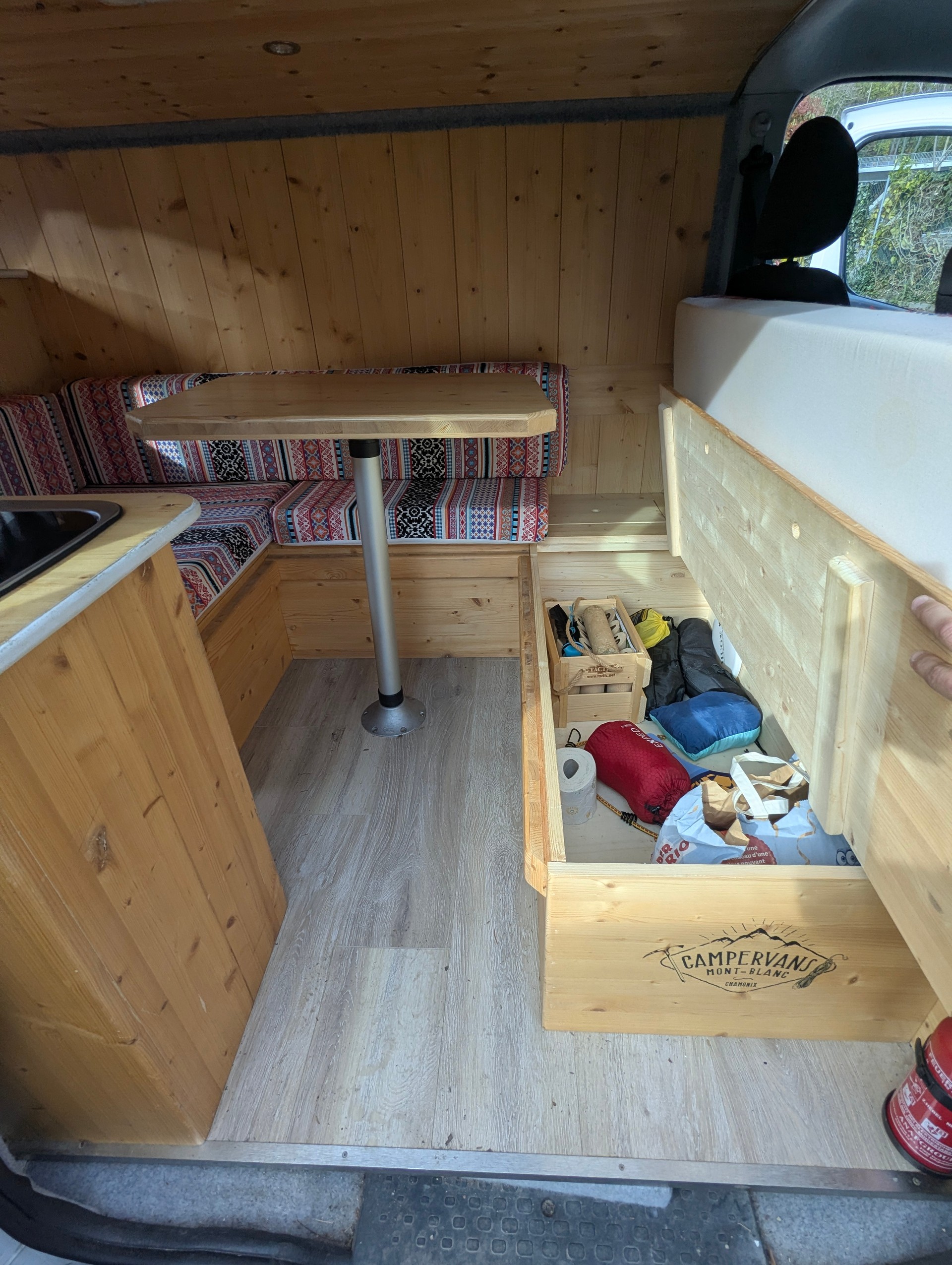 OPEL VIVARO-image-5