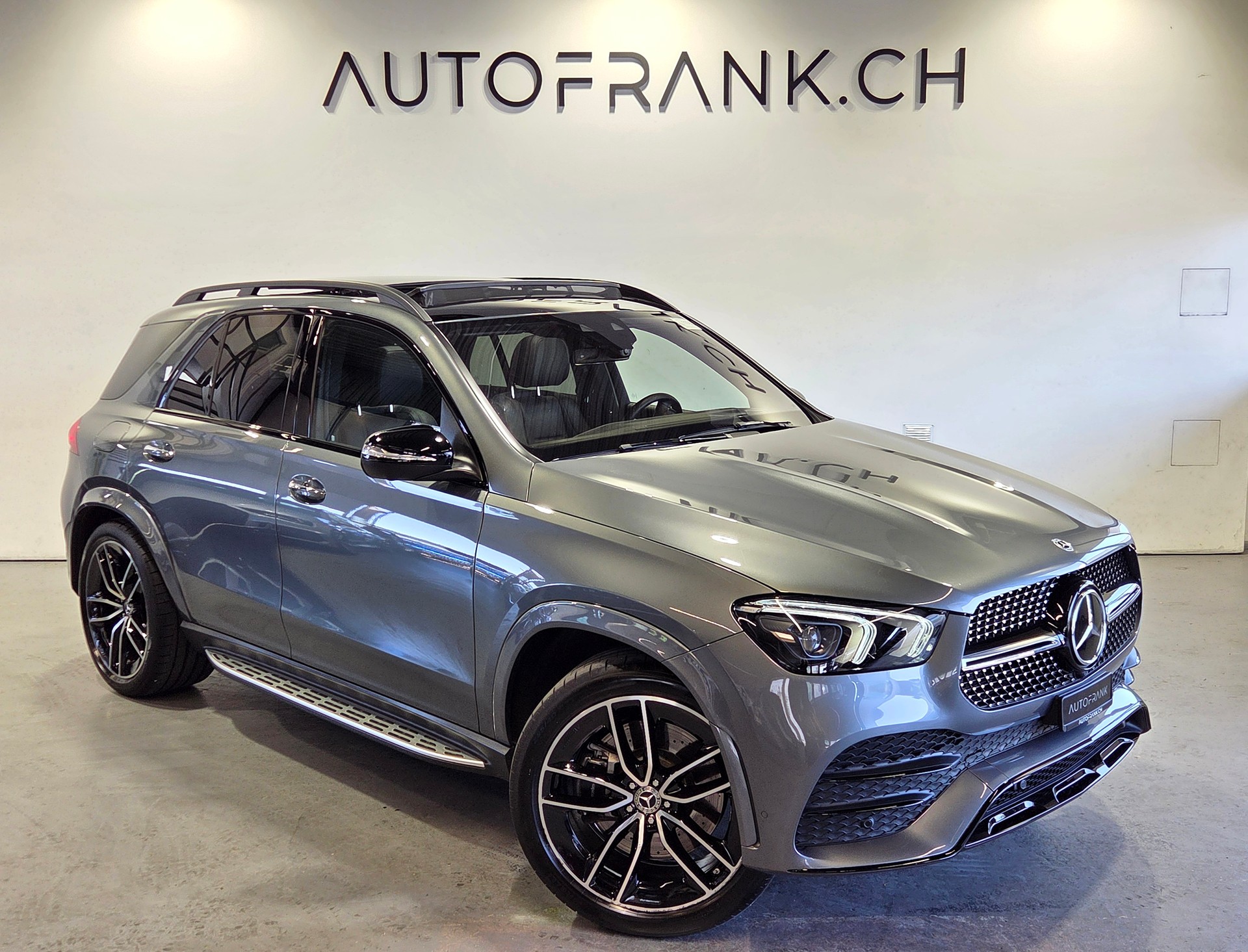 MERCEDES-BENZ GLE 450 AMG Line 4matic-showroom-element-3