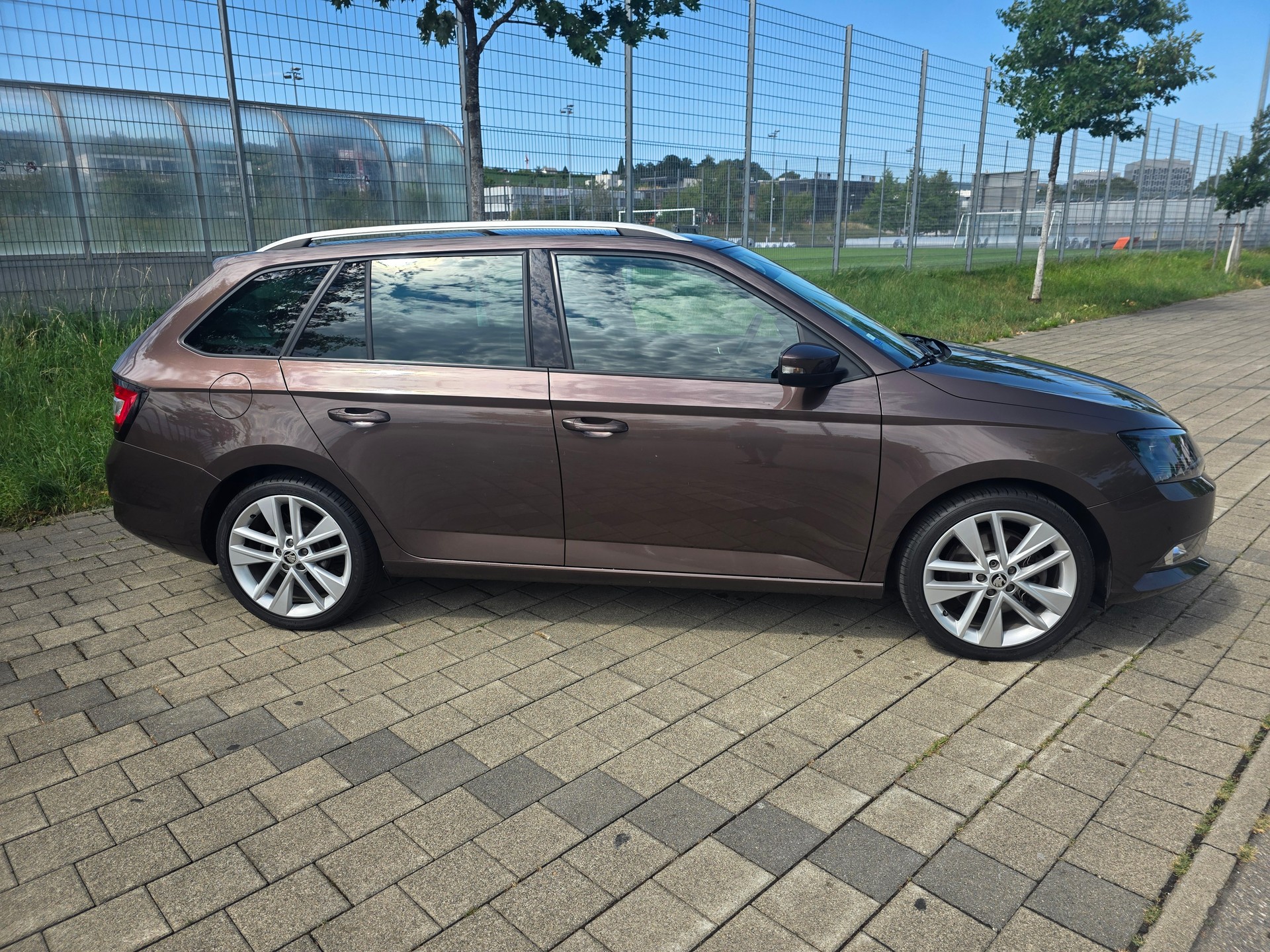 SKODA Fabia 1.2 TSI Style DSG-image-4