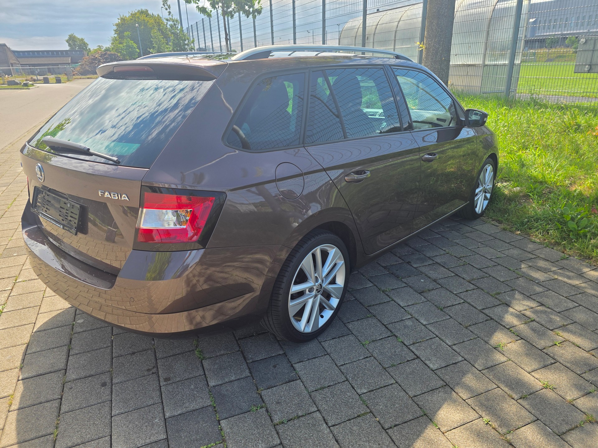 SKODA Fabia 1.2 TSI Style DSG-image-16