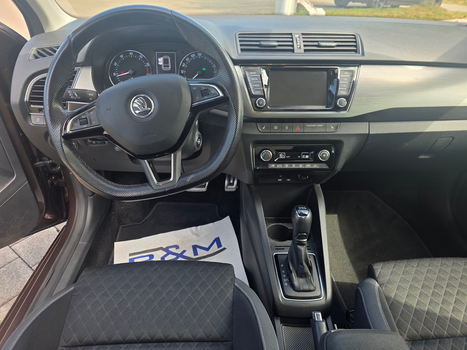 SKODA Fabia 1.2 TSI Style DSG-image-8