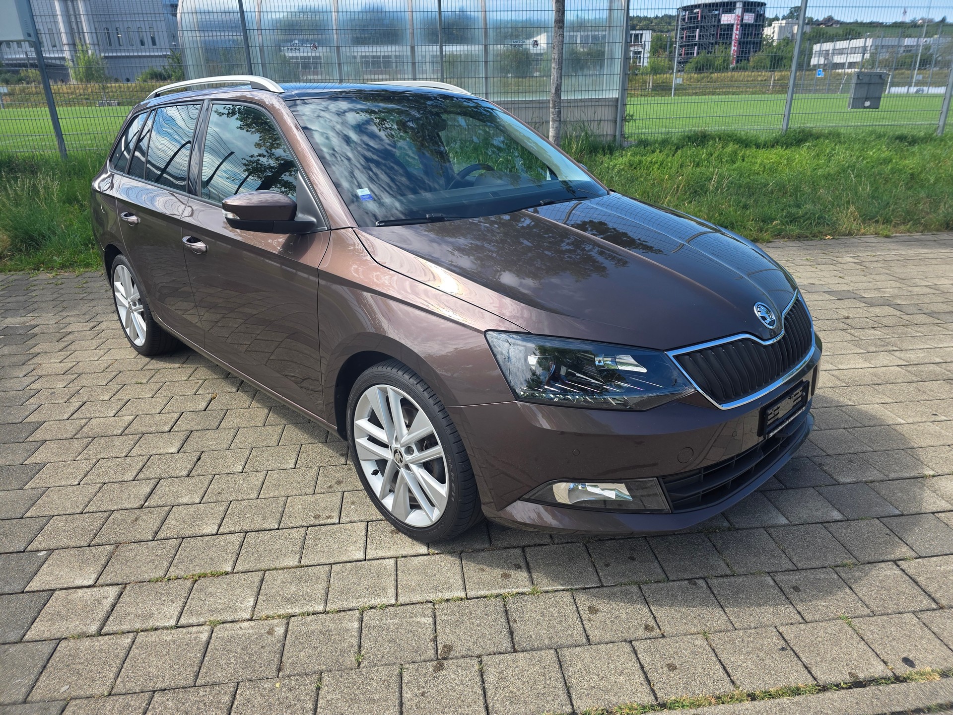SKODA Fabia 1.2 TSI Style DSG-image-3