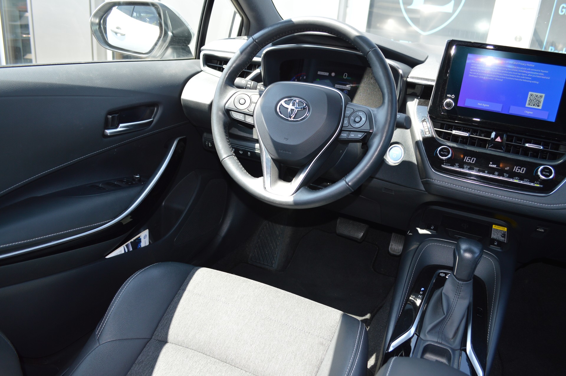 TOYOTA Corolla 2.0 HSD Trend e-CVT-image-12