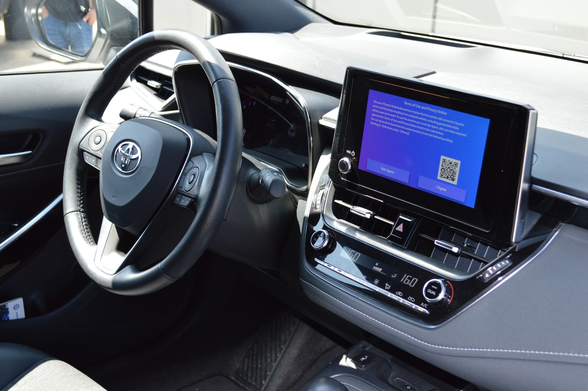TOYOTA Corolla 2.0 HSD Trend e-CVT-image-14