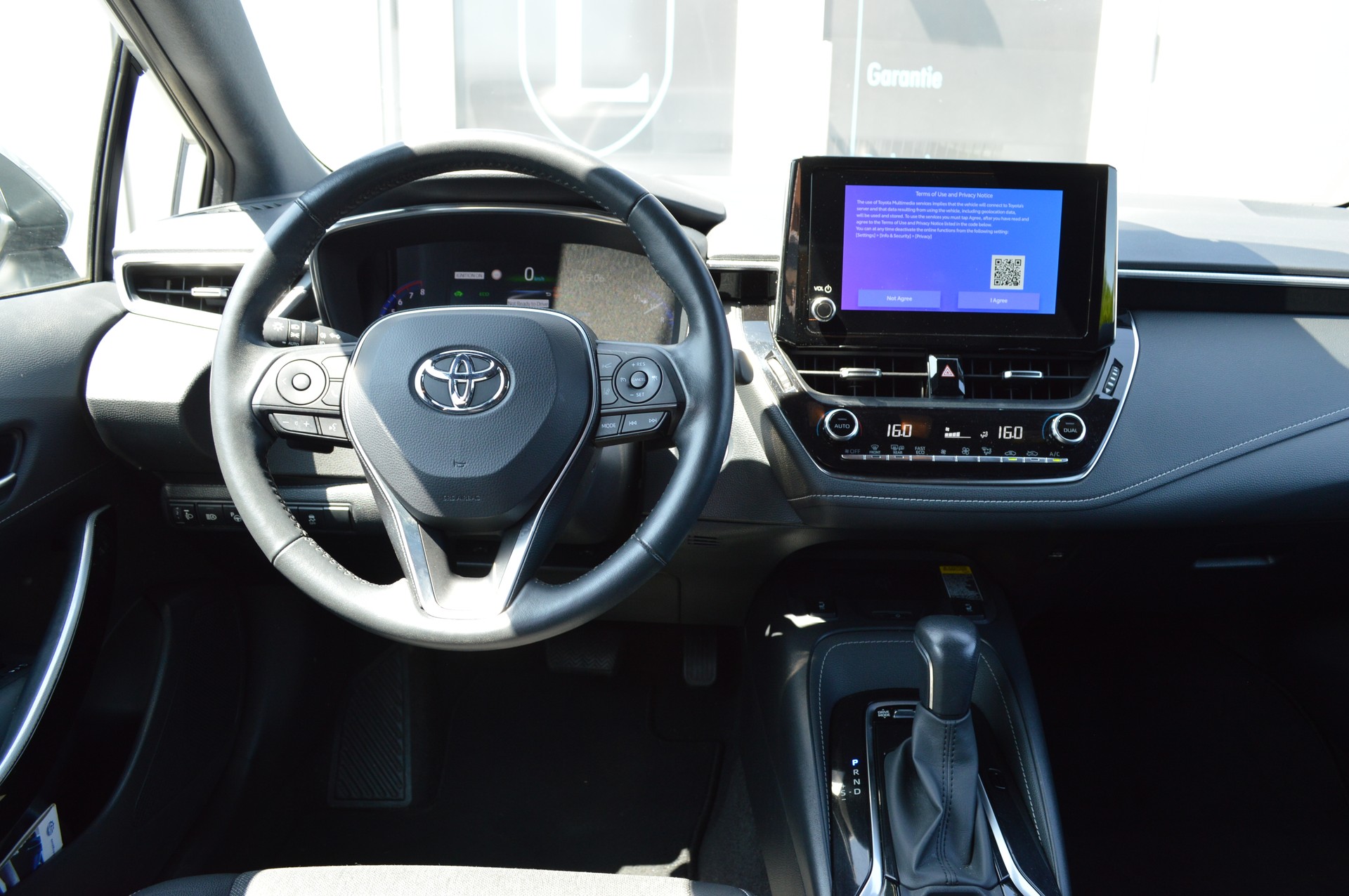 TOYOTA Corolla 2.0 HSD Trend e-CVT-image-13