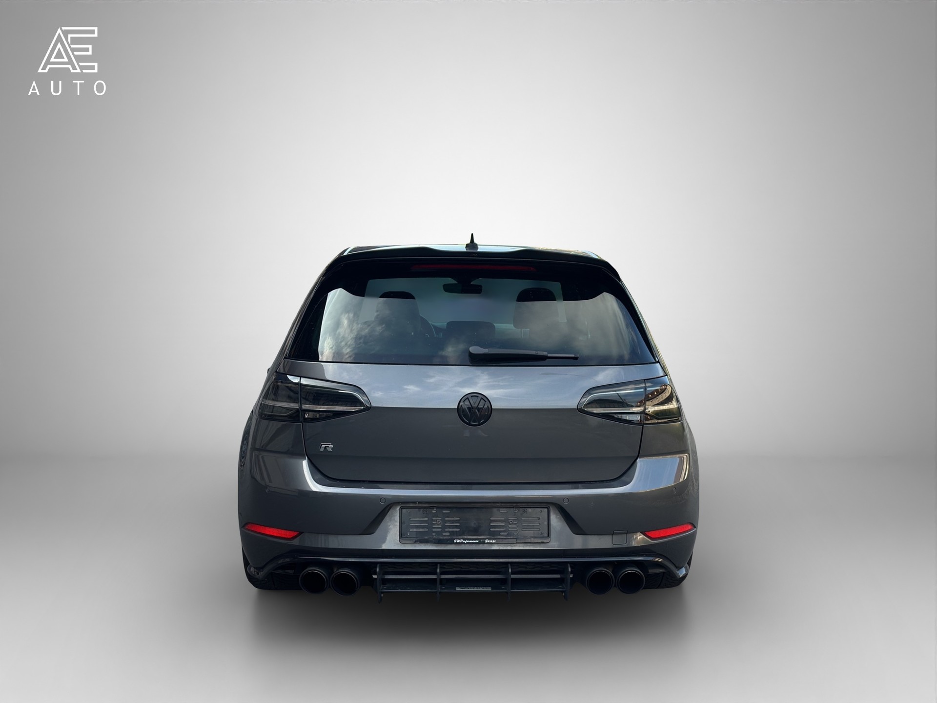 VW 2.0 TSI R 4Motion DSG-image-5