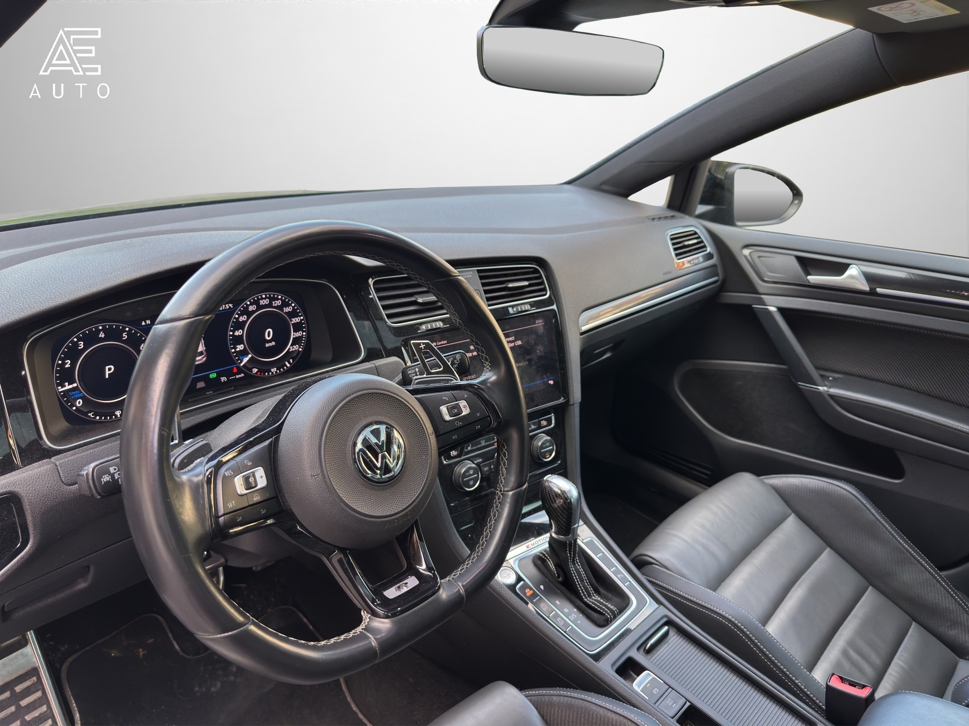VW 2.0 TSI R 4Motion DSG-image-8