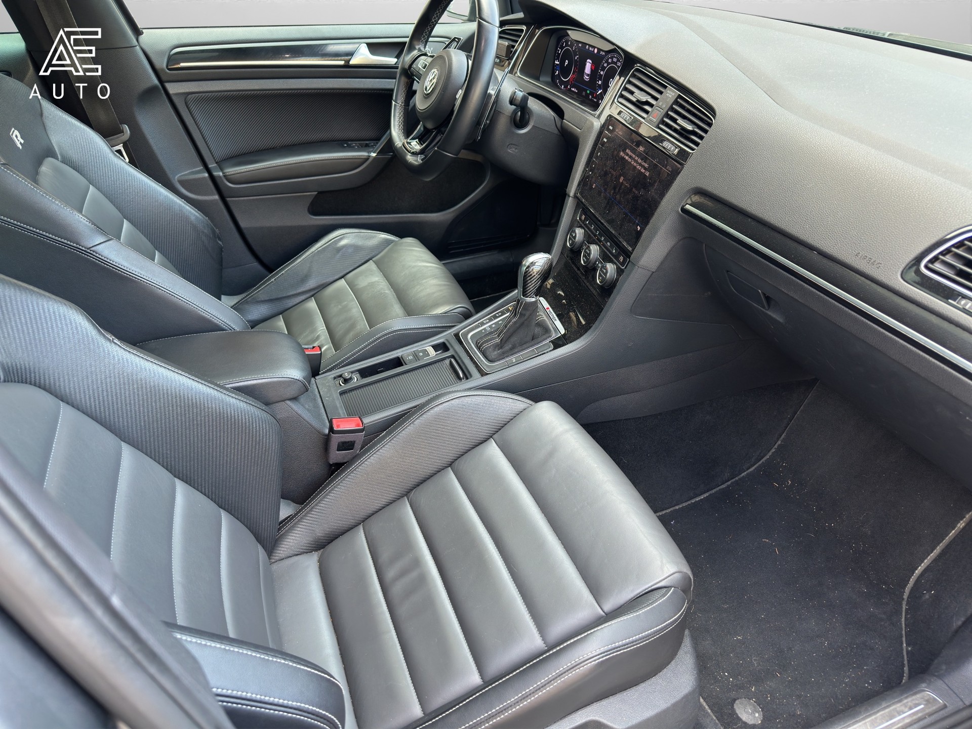 VW 2.0 TSI R 4Motion DSG-image-9