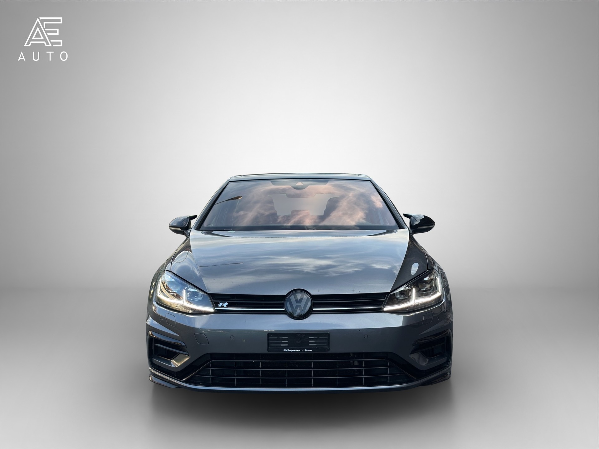 VW 2.0 TSI R 4Motion DSG-image-1