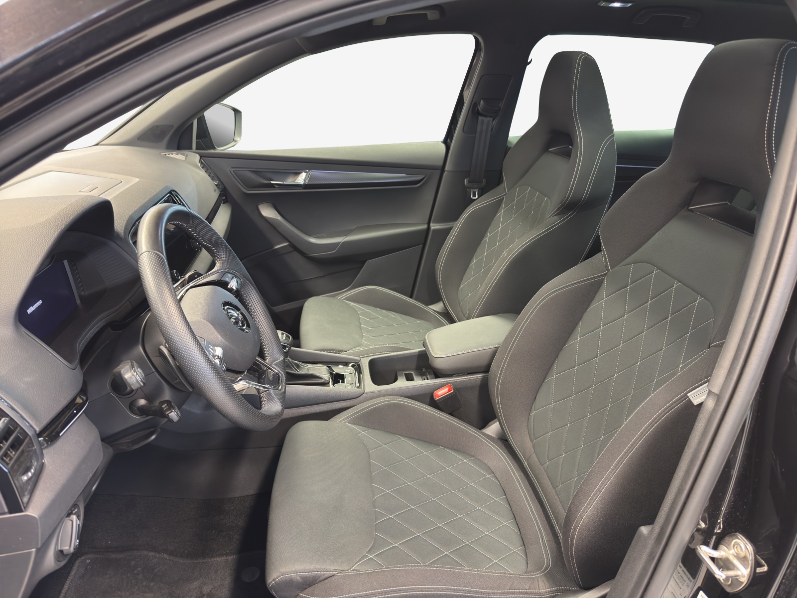 SKODA Karoq 1.5 TSI SportLine DSG-image-7