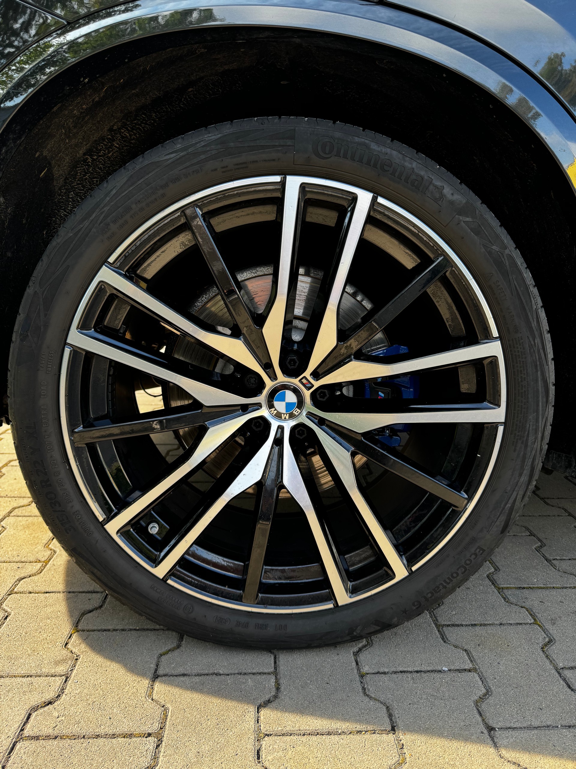 BMW 30d xDrive-image-5