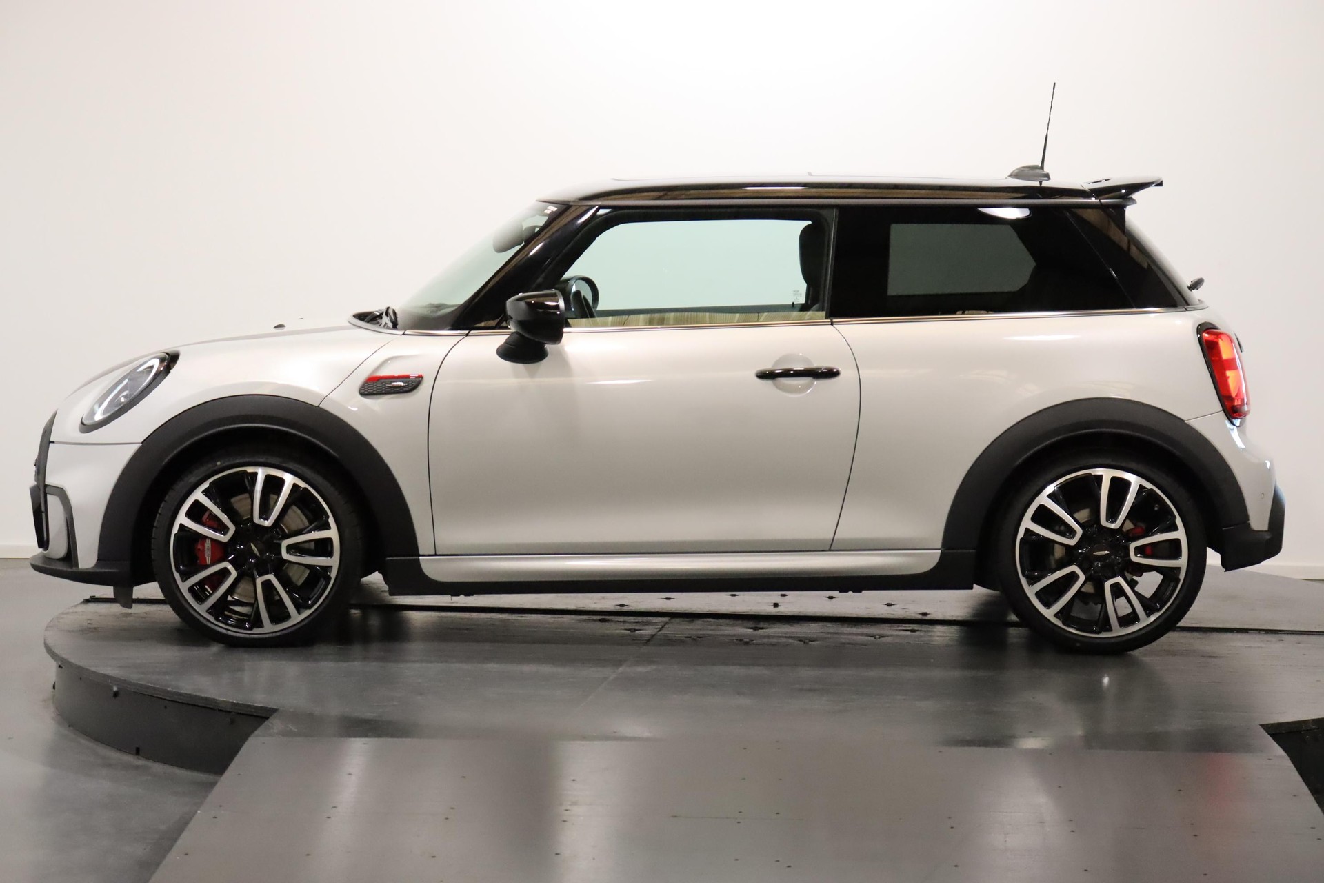 MINI F56 2.0i John Cooper Works SAG-image-1