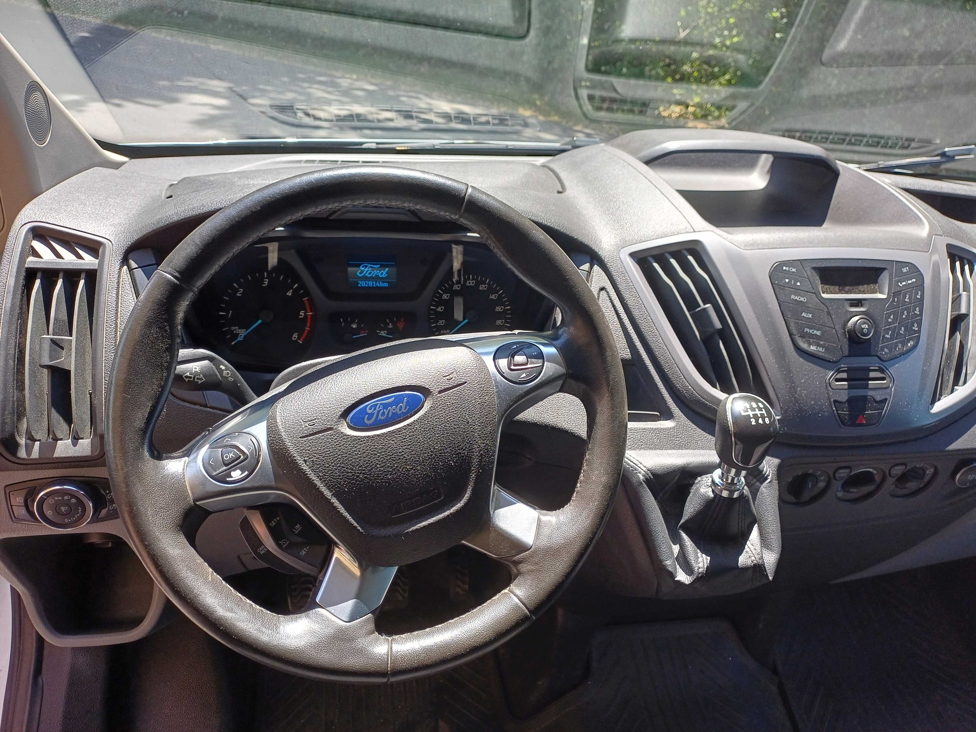 FORD Transit Van 330 L2 Trend 2.0 TDCi 130 FWD-image-5