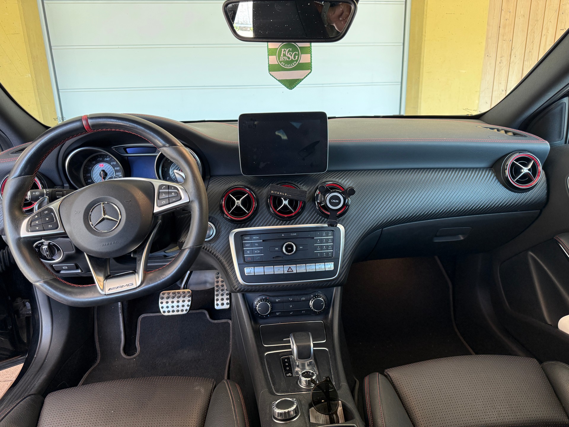 MERCEDES-BENZ A 45 AMG 4m-image-4