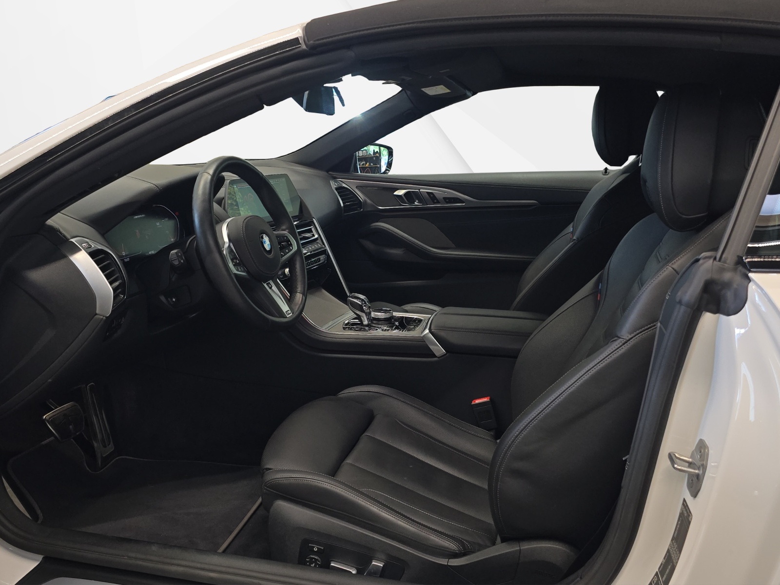 BMW M850i xDrive-image-9