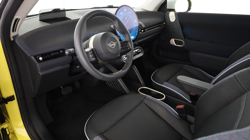 MINI Cooper SE-image-16