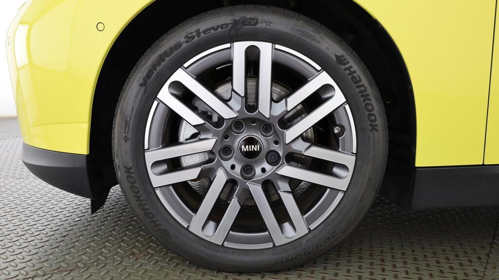 MINI Cooper SE-image-8