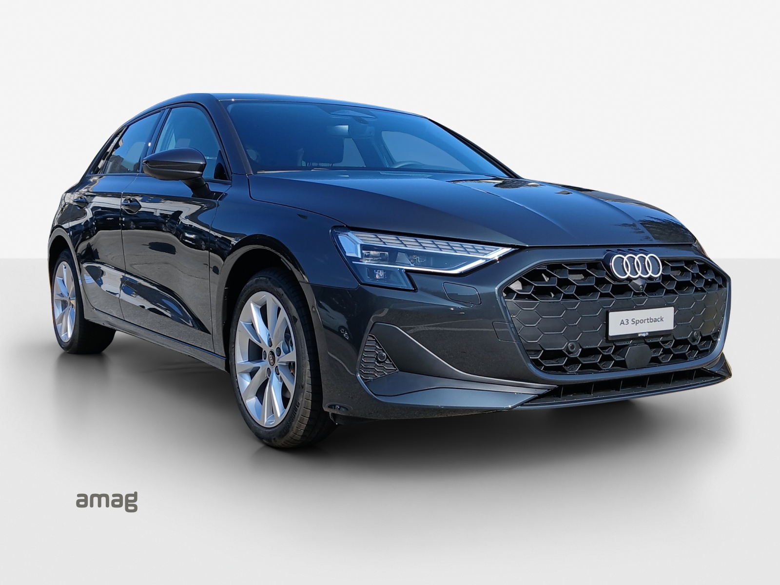AUDI A3 Sportback TFSI 110 kW Attraction S tronic-image-5