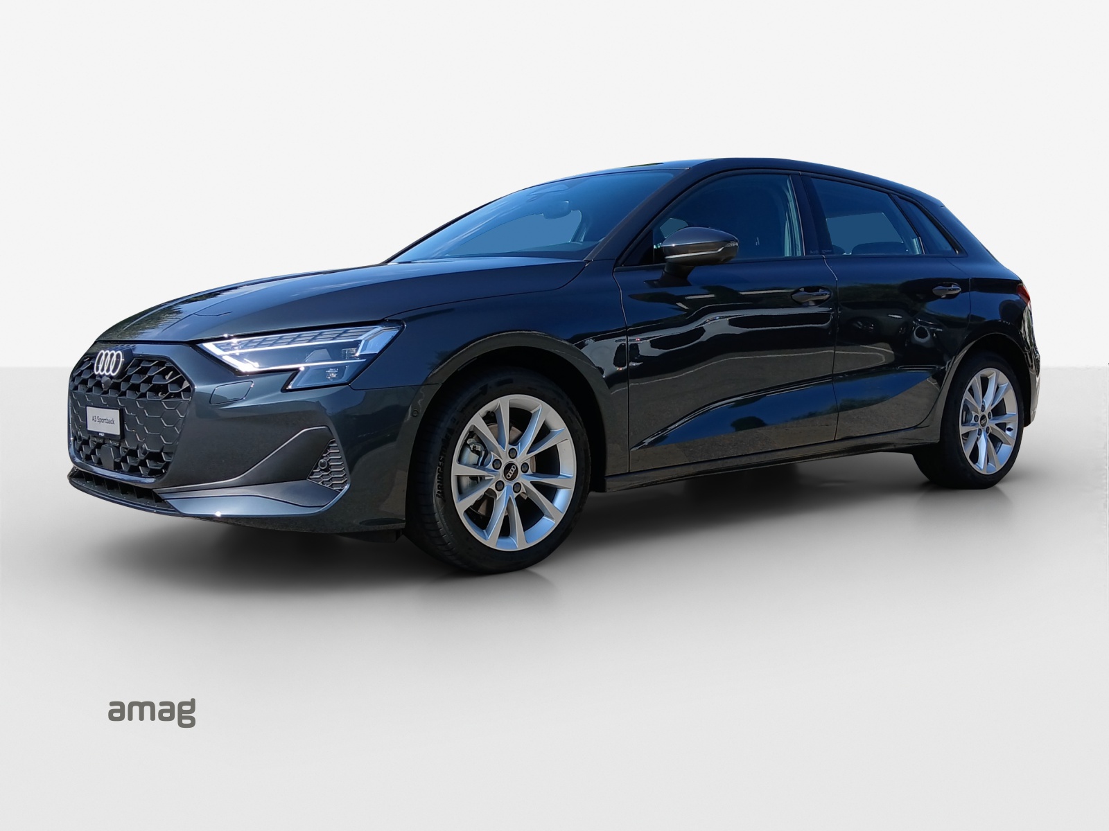 AUDI A3 Sportback TFSI 110 kW Attraction S tronic-image-0